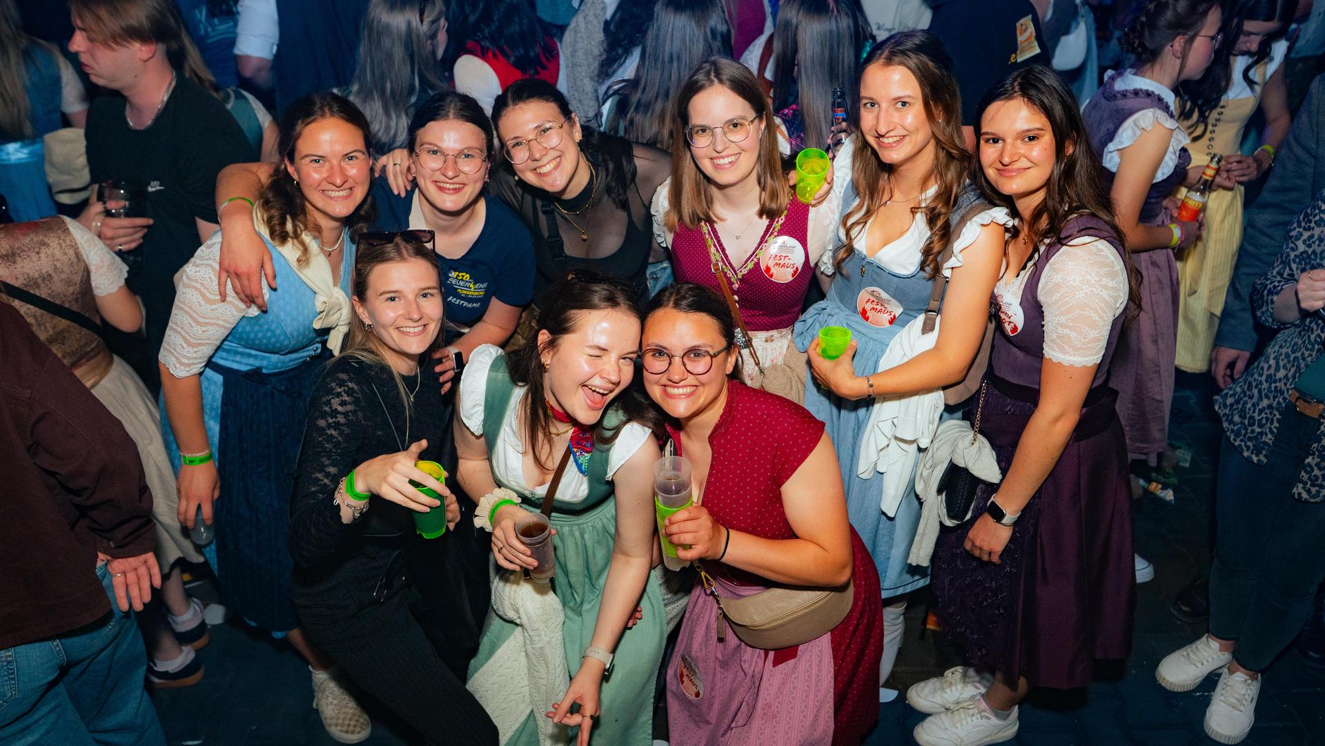 Bei der „Sommerwiesn” der KLJB Waldthurn ging es hoch her. (Bild: Hannes Stock)