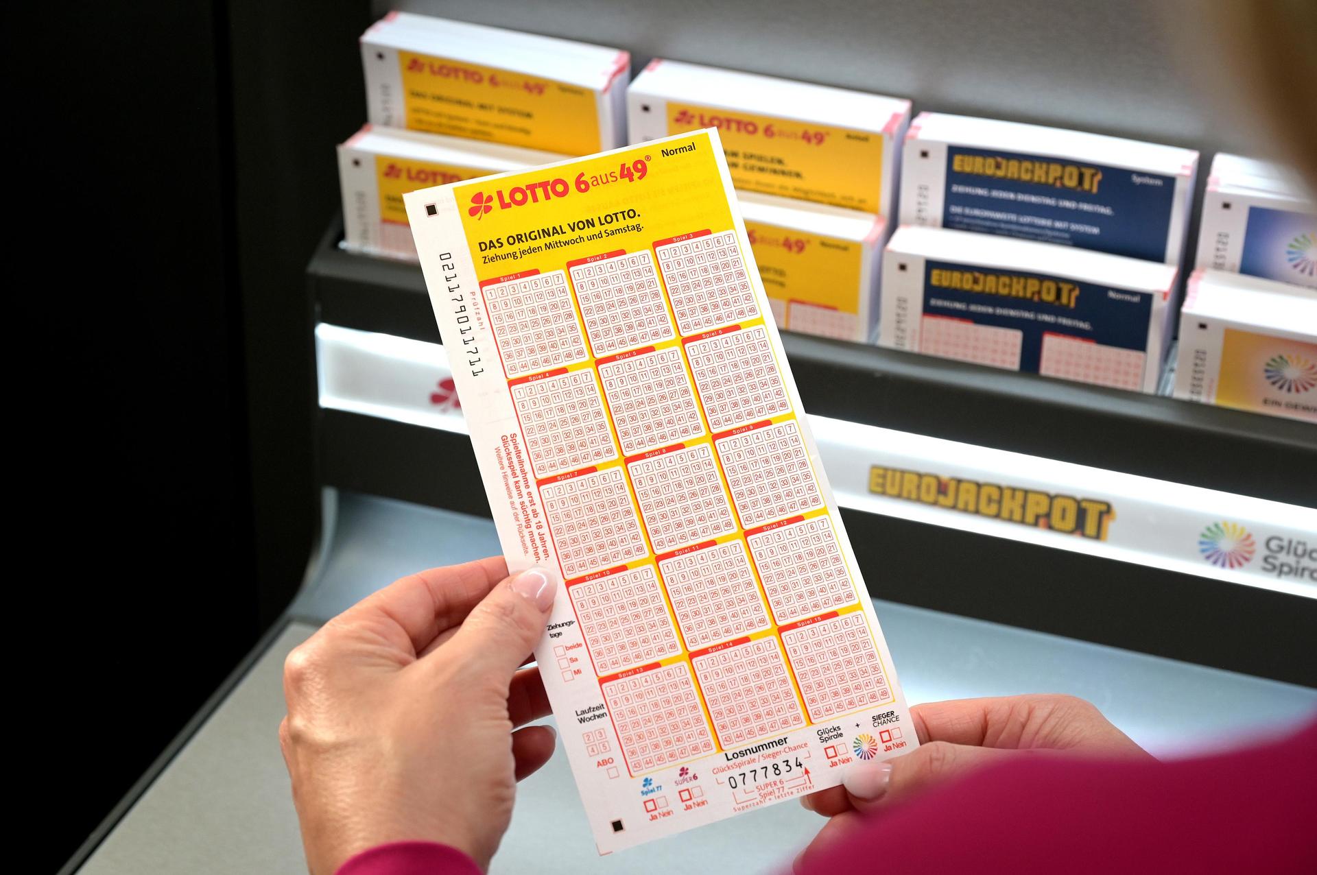 Eine Oberpfälzerin hat im Lotto fast 900.000 Euro gewonnen. (Symbolbild: Staatliche Lotterie- und Spielbankverwaltung)