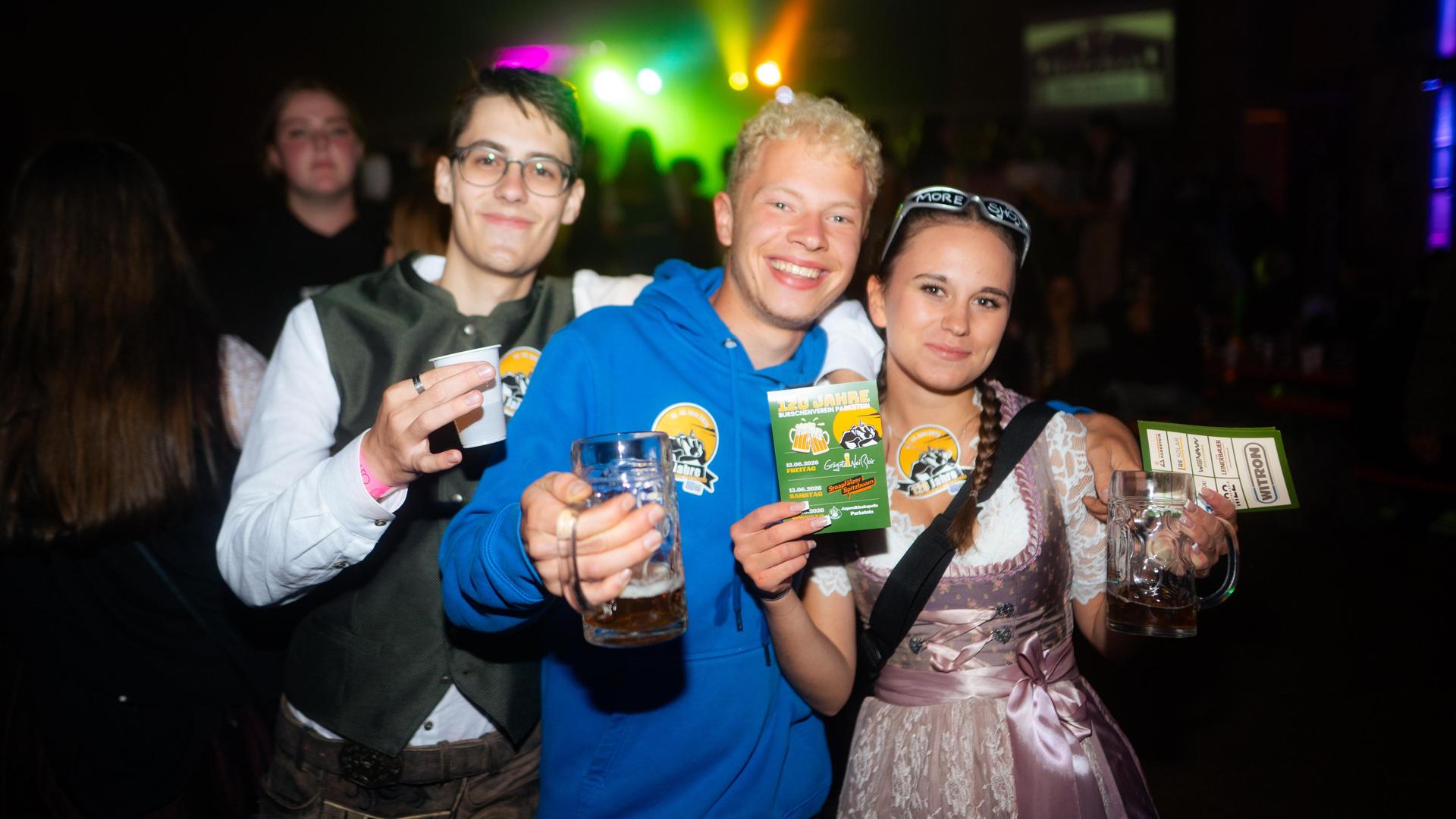 Die Fotos vom Freitagabend am Wurzer O'Schnitt 2025. (Bild: Hannes Stock)