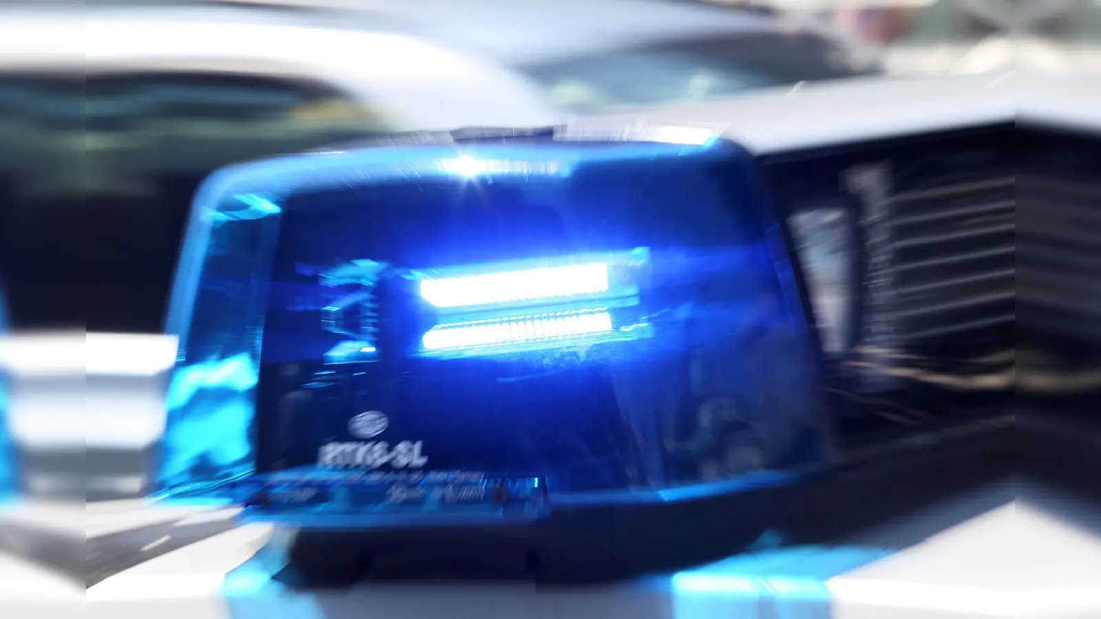 Nach einer Sachbeschädigung auf dem Parkplatz eines Verbrauchermarktes ermittelt die Polizei Eschenbach.  (Bild: Stephan Jansen)