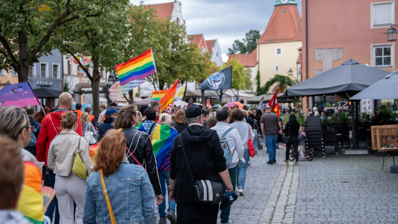 2025 fand der erste CSD in Weiden statt. (Bild: Marina Gube)