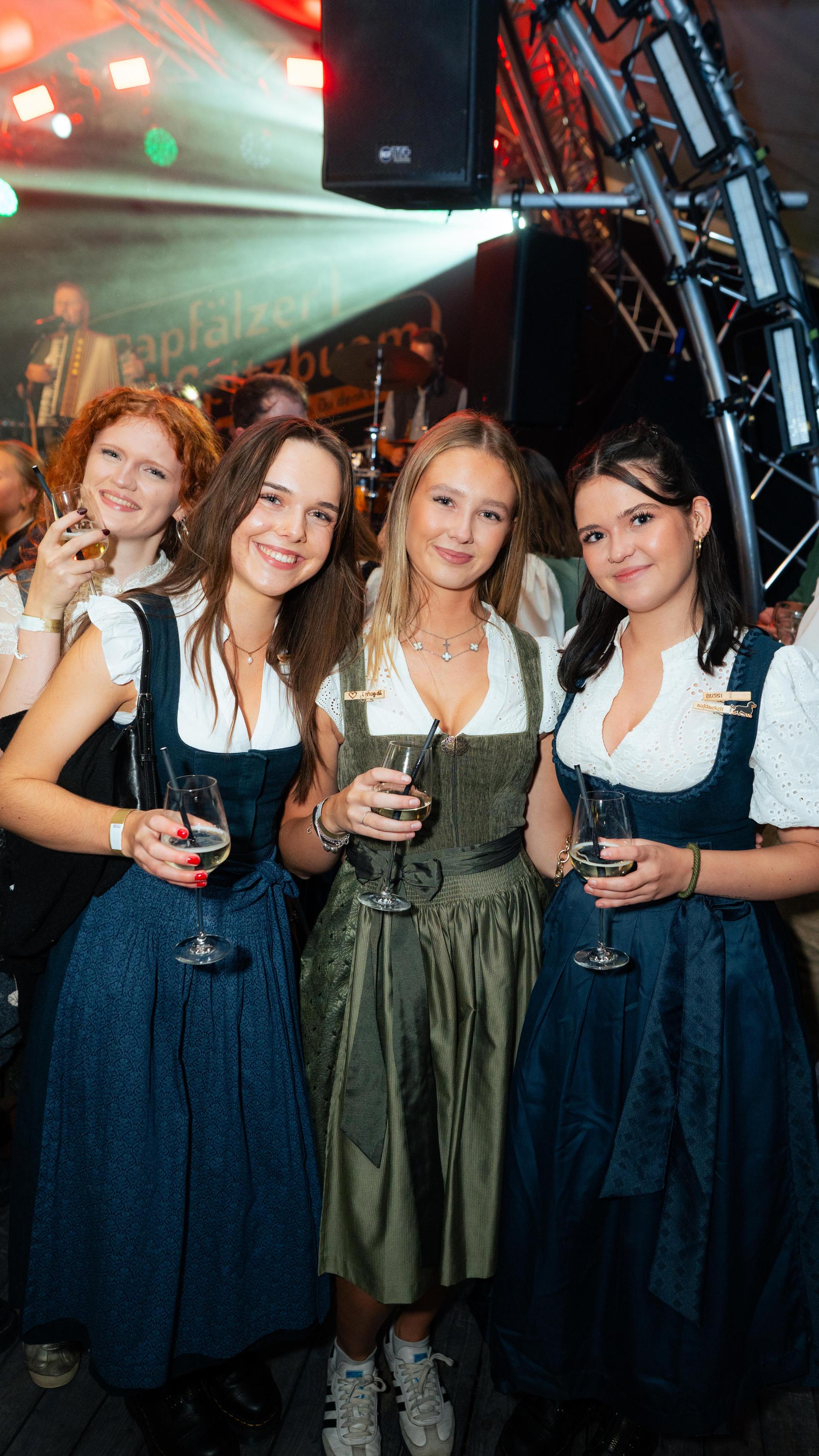 So schön war's beim Auftakt des Festwochenendes in Störnstein. (Bild: Hannes Stock)