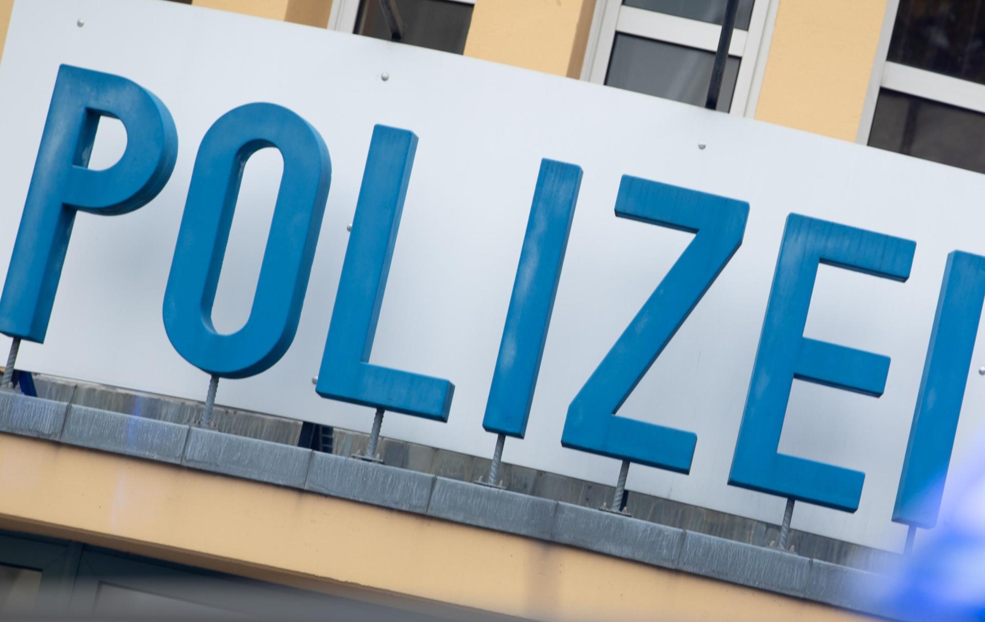 Nach einer Schlägerei in Hof ermittelt die Polizei. (Symbolbild: Friso Gentsch)