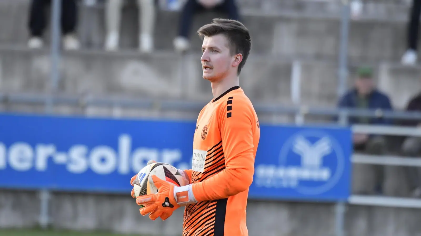 Torhüter Moritz Plößl machte nach seiner Zeit bei der DJK Gebenbach eine Fußball-Pause. Ab sofort greift er beim Landesligisten SC Luhe-Wildenau an.  (Bild: Hubert Ziegler)