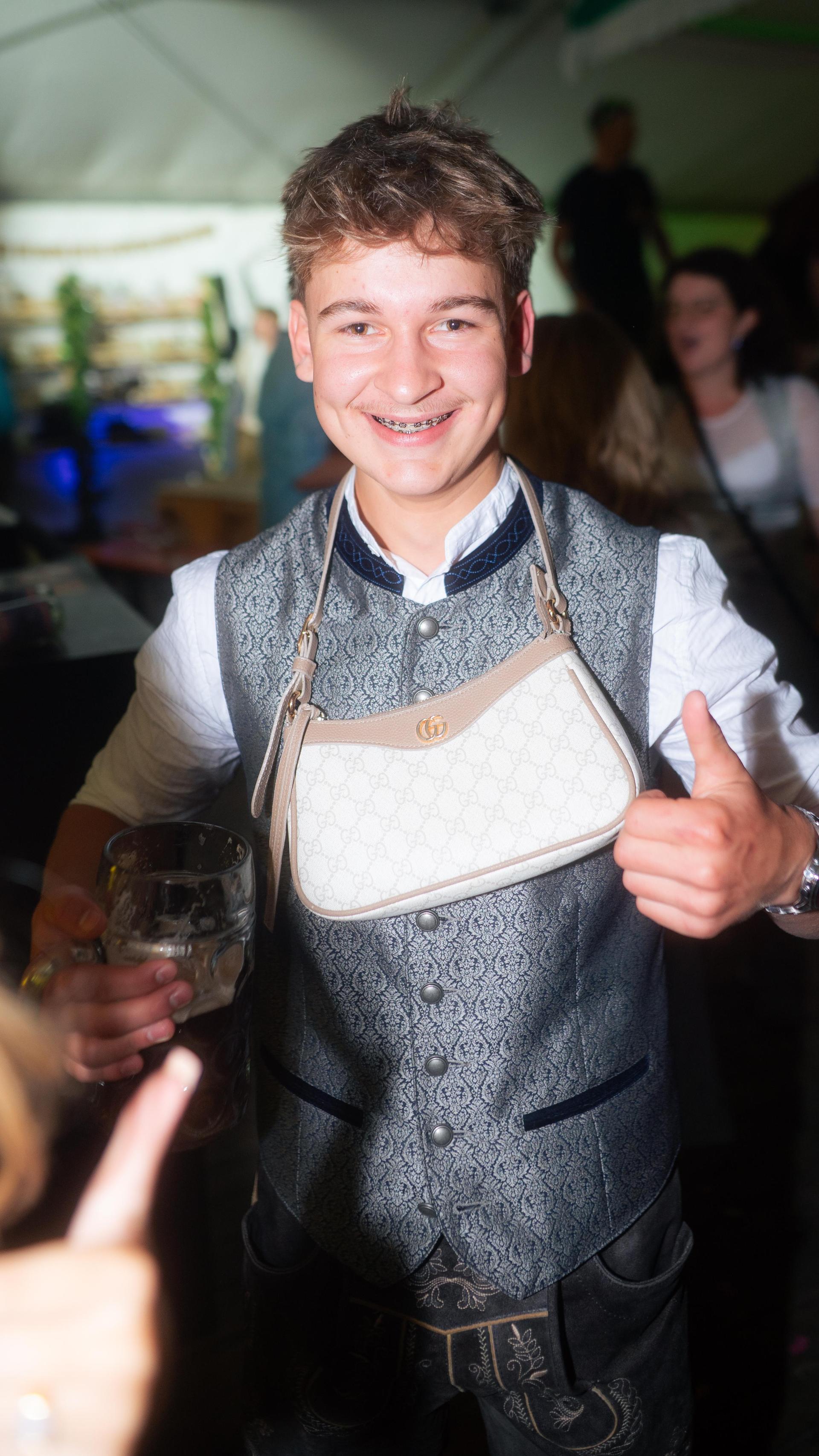 Wernberg feiert Kirwa, die Stoapfälzer Spitzbuam liefern die Musik zum Fest. (Bild: Hannes Stock)