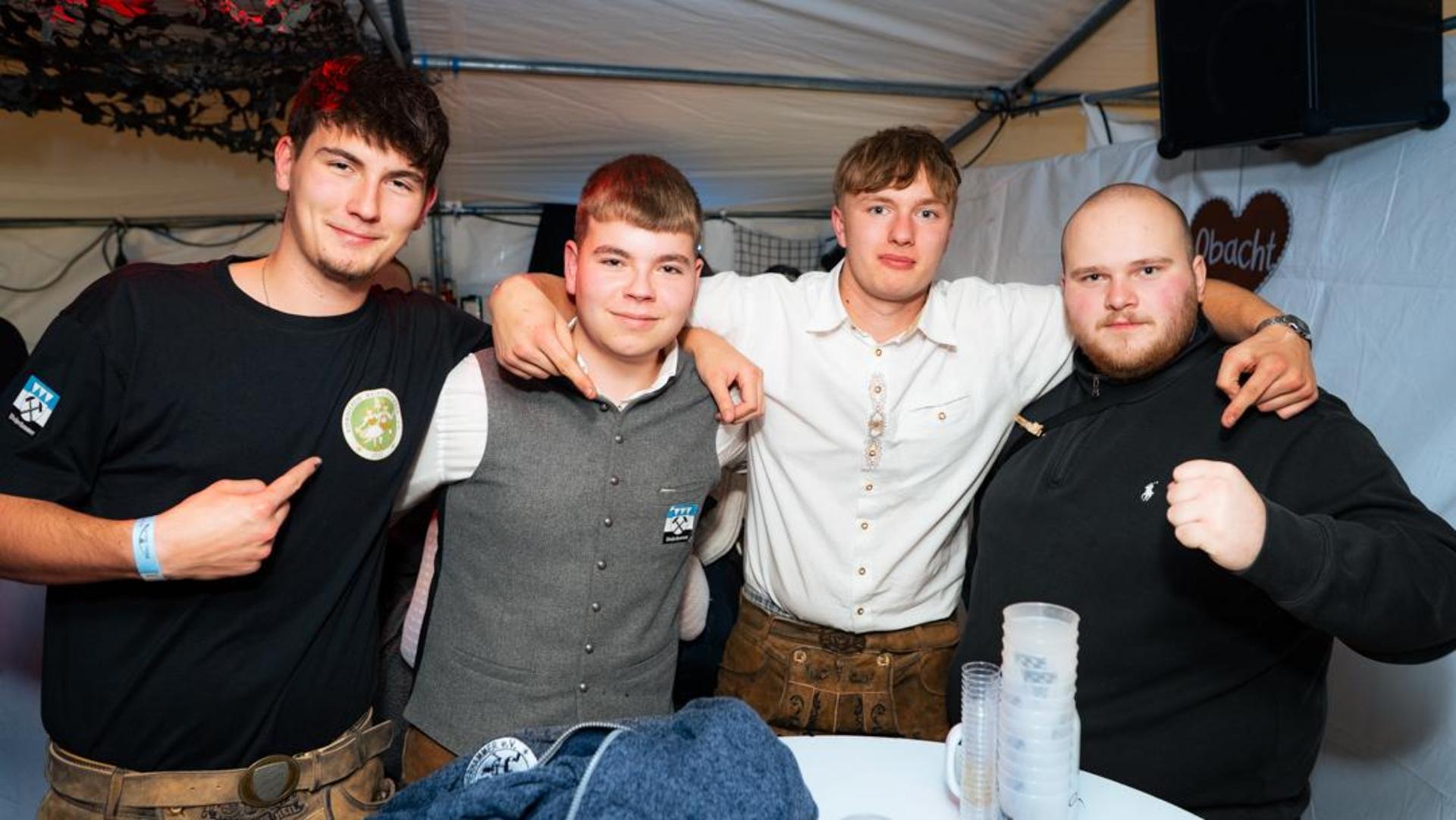 Unser Fotograf war für euch auf der Kirwa in Schwarzenbach. (Bild: Hannes Stock)