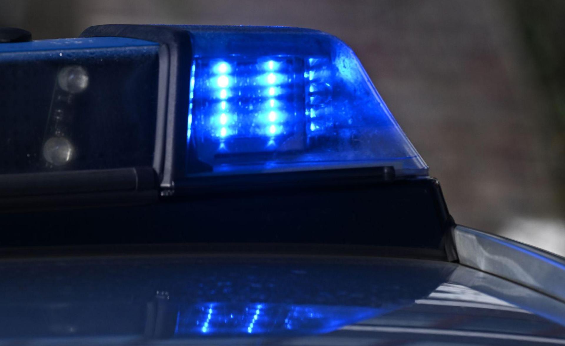 Bei einer Verkehrskontrolle in Tirschenreuth erwischte die Polizei einen Autofahrer unter Drogeneinfluss. (Symbolbild: Bernd Weißbrod/dpa)