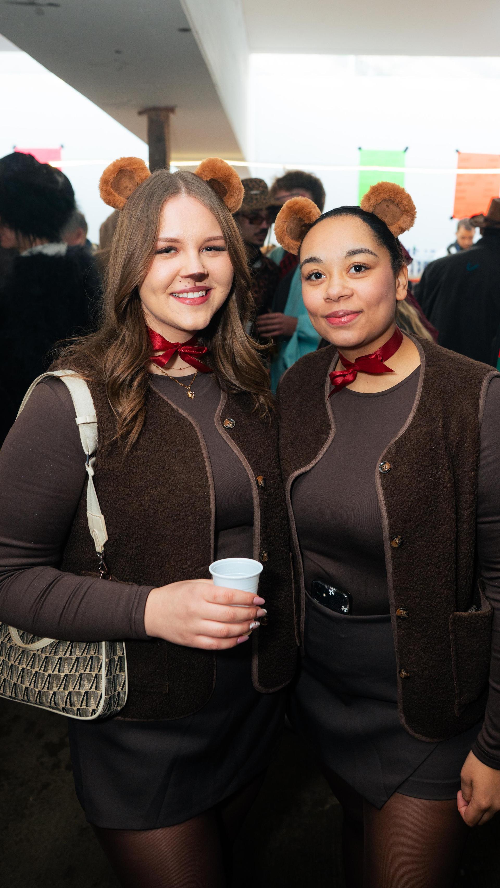 Erst Faschingszug, dann Afterparty in Neustadt. Wir haben die Bilder.  (Bild: Hannes Stock)