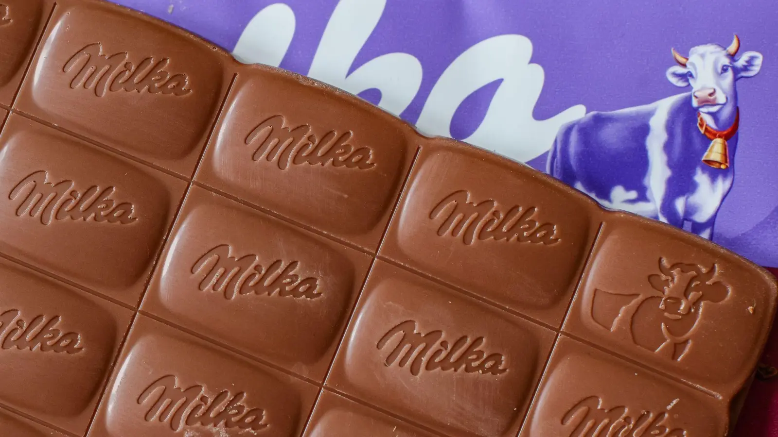 Verbraucherschützer klagen gegen die kleinere Packung von Milka-Schokolade. (Archivbild: Jan Woitas/dpa)