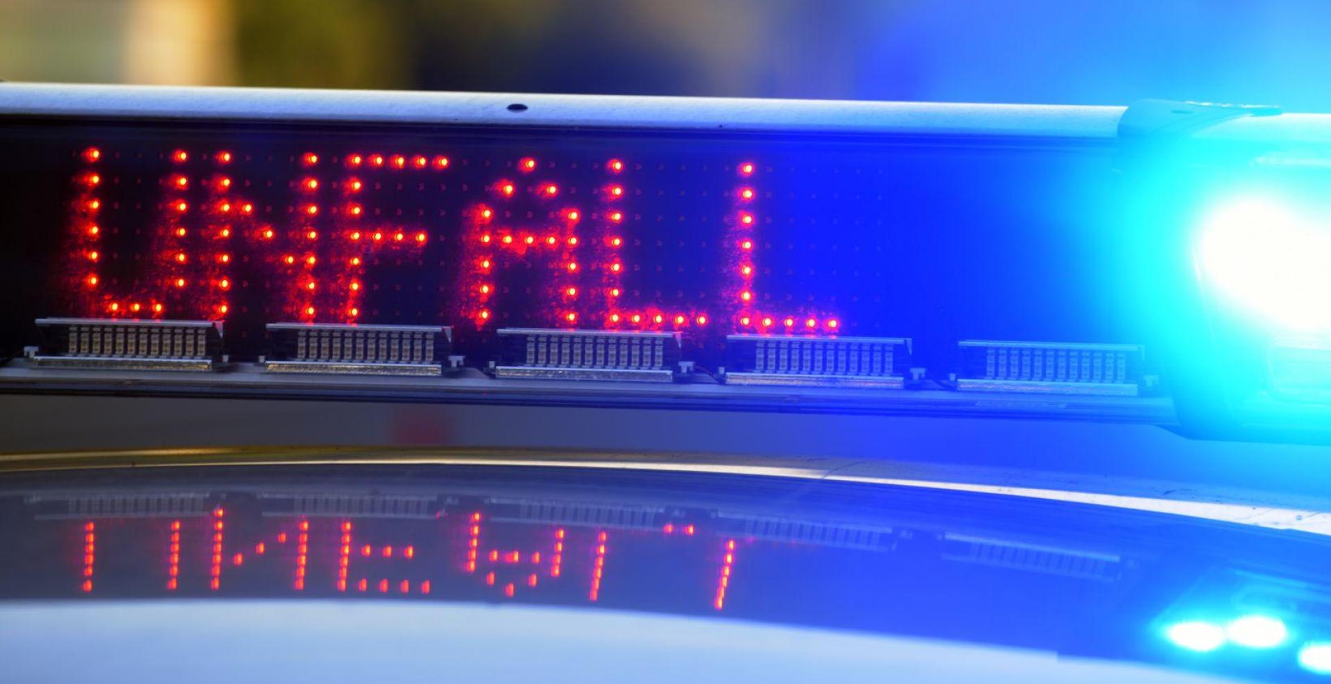 Bei einem Unfall mit einem Linienbus wurden in Regensburg mehrere Menschen verletzt. (Symbolbild: Stefan Puchner/dpa)