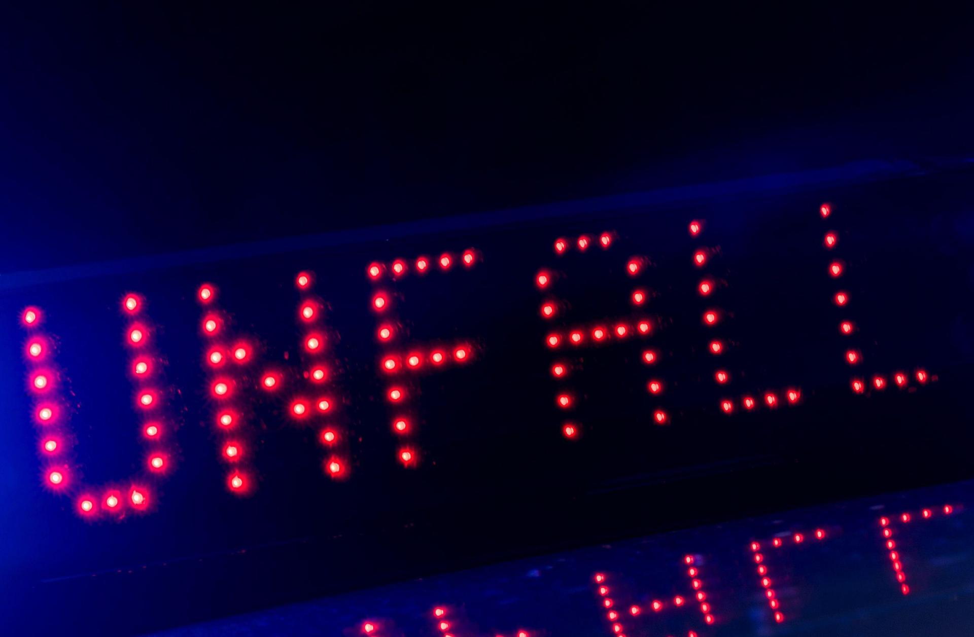 Unfall auf der A93 bei Teublitz.  (Bild: Monika Skolimowska/ZB/dpa)