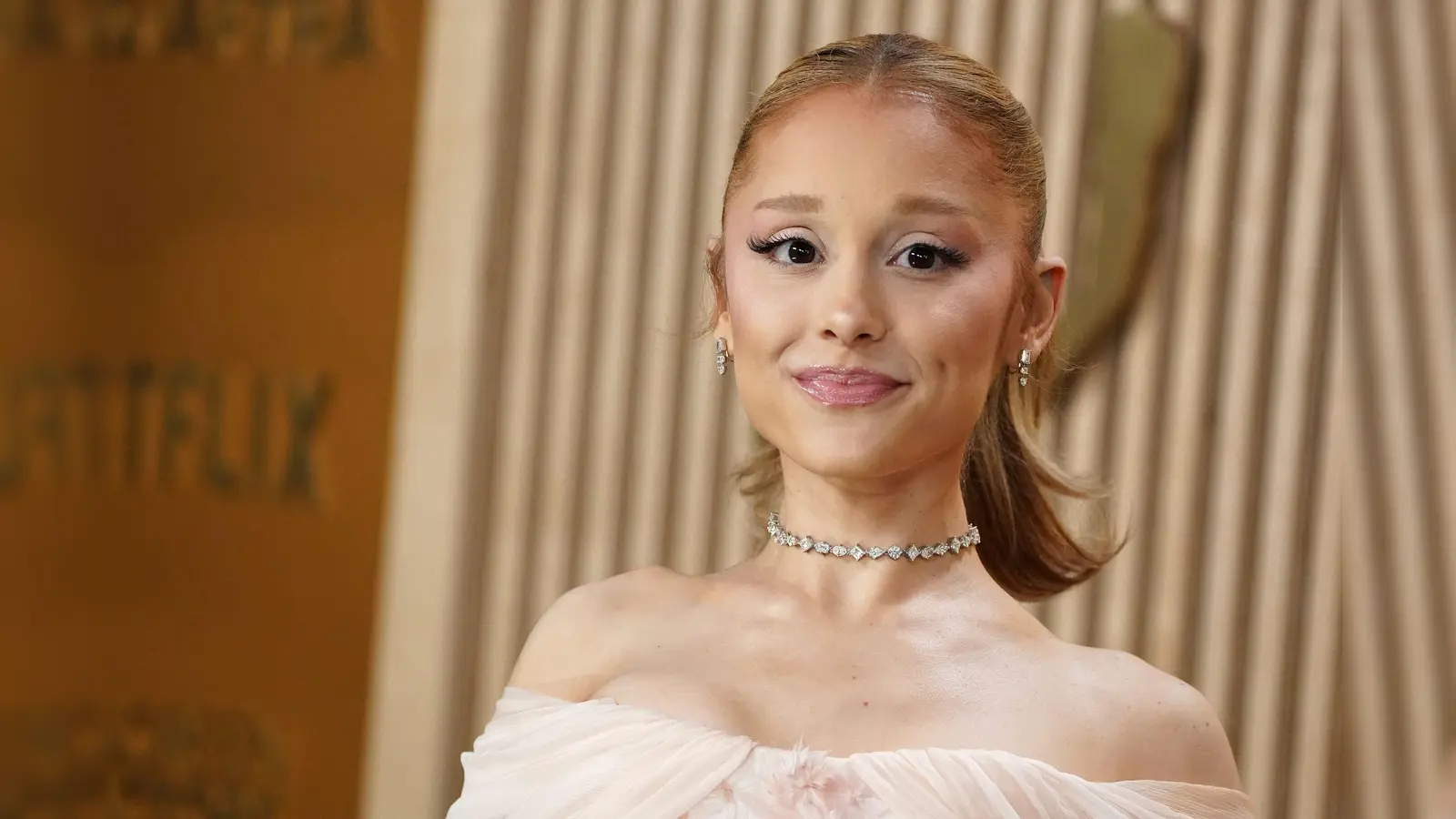 Ariana Grande will sich nach ihrem letzten Konzert in London zurückziehen. (Archivbild) (Bild: Jordan Strauss/Invision via AP/dpa)