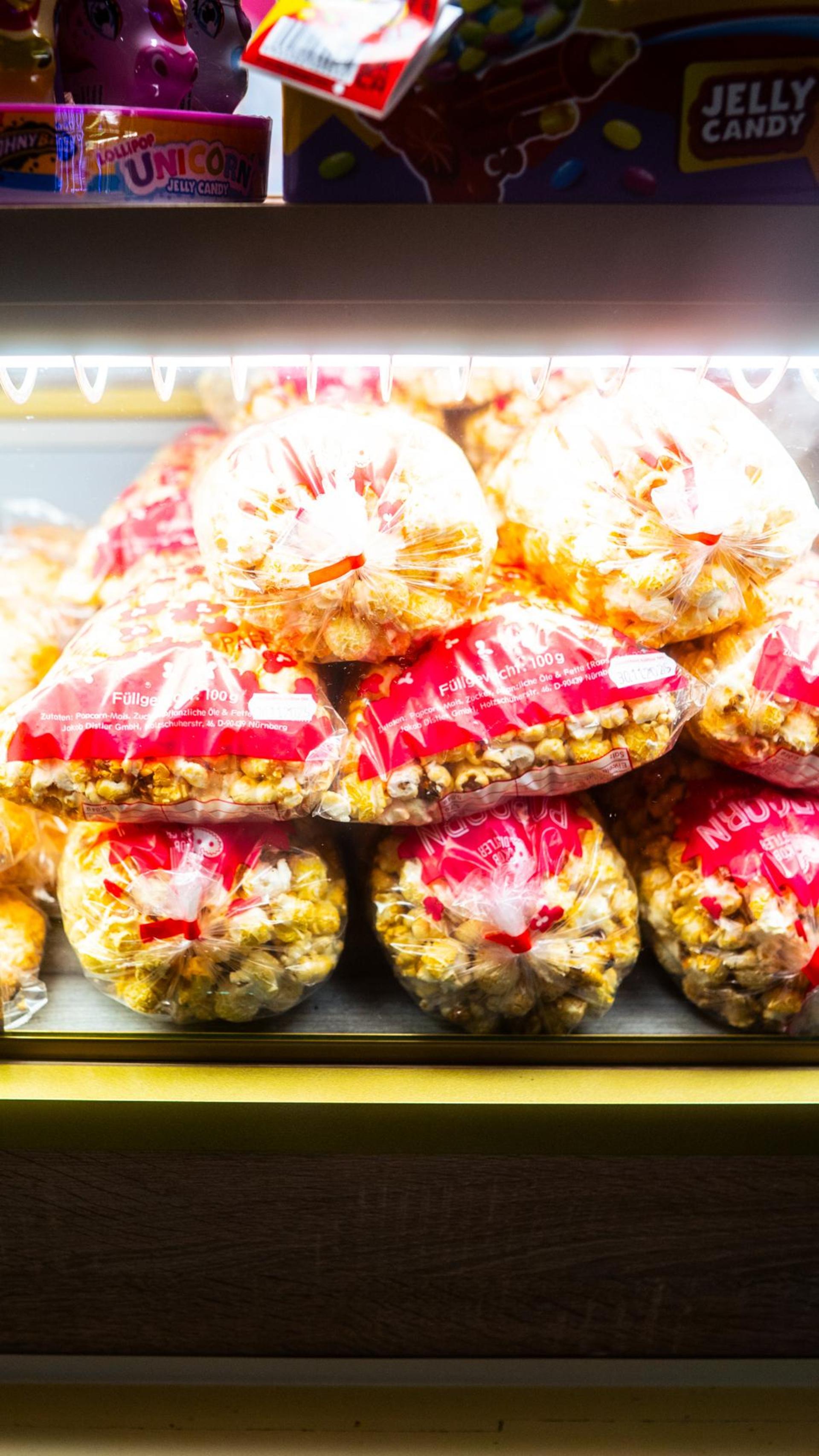 Die Quertreiber rocken am Samstagabend das Festzelt bei der Kirwa in Wernberg.  (Bild: Hannes Stock)