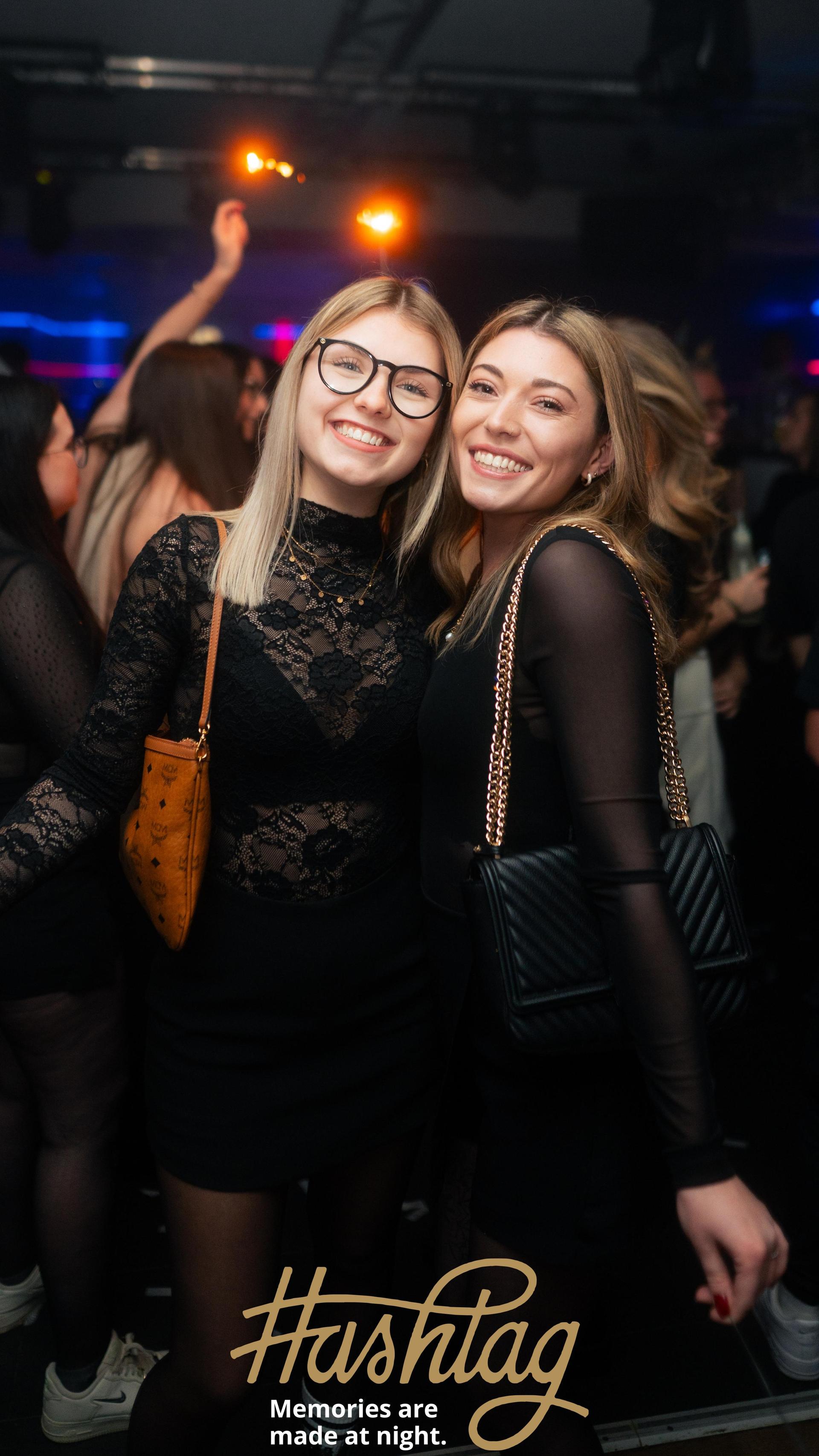 Zum Jahresabschluss gab es im Hashtag nochmal eine große Silvesterparty. Mit dabei war Fotograf Hannes Stock. (Bild: Hannes Stock)