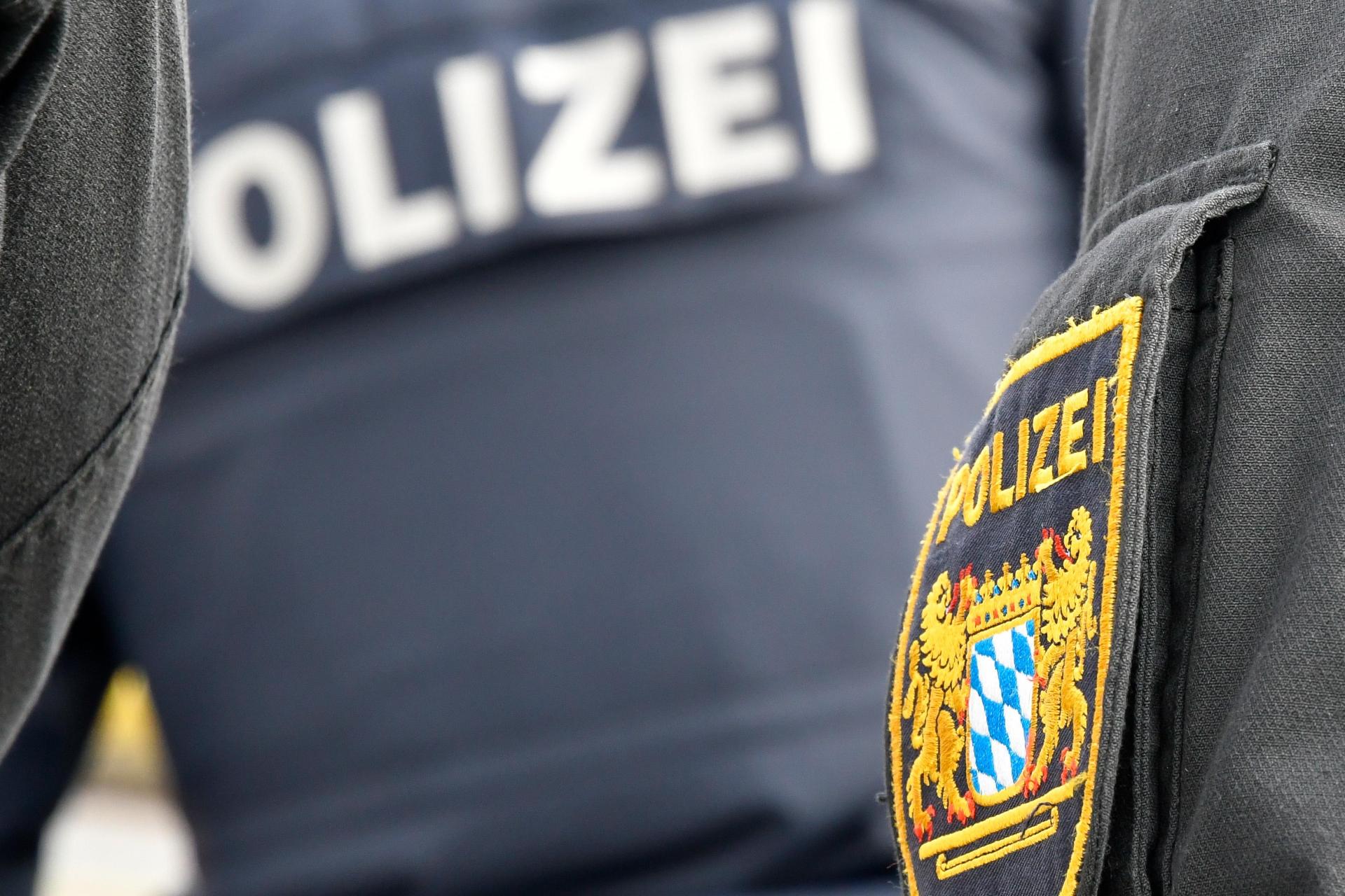 Ein schwarzes ROSE Mountainbike wurde in der Kurt-Schuhmacher-Allee in Weiden gestohlen und in Einzelteile zerlegt. (Symbolbild: Karl-Josef Hildenbrand/dpa)