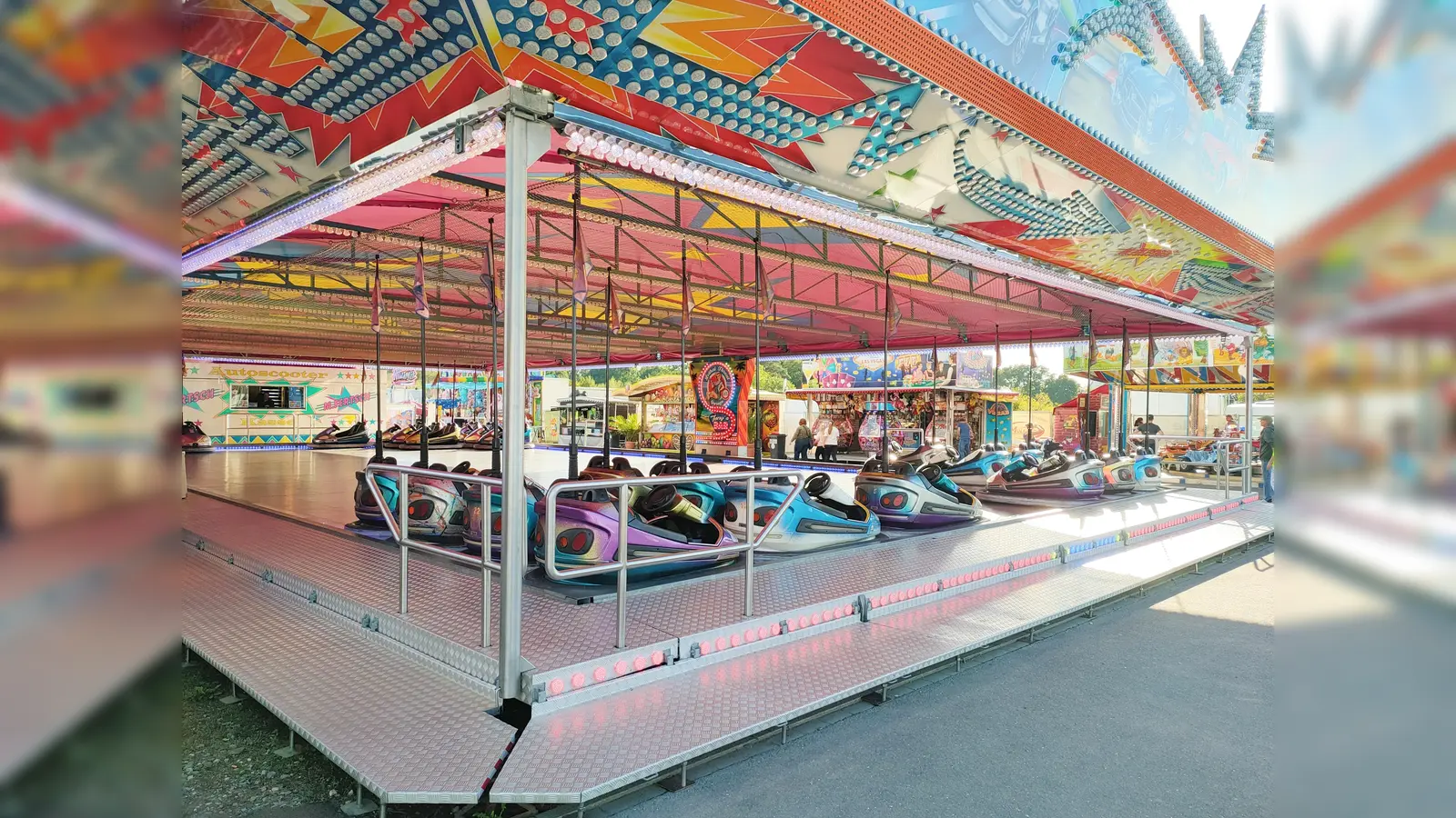 Seit Donnerstag läuft das Volksfest in Weiden. (Bild: Lisa Sebald)