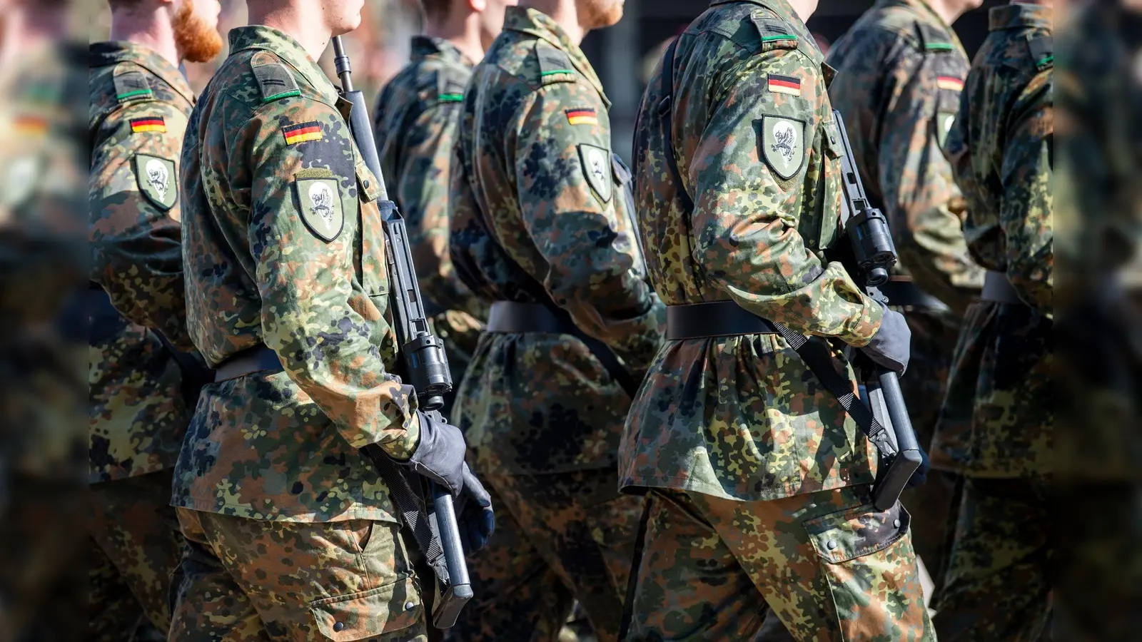 Der Wehrdienst wird reformiert. (Bild: Sina Schuldt/dpa)