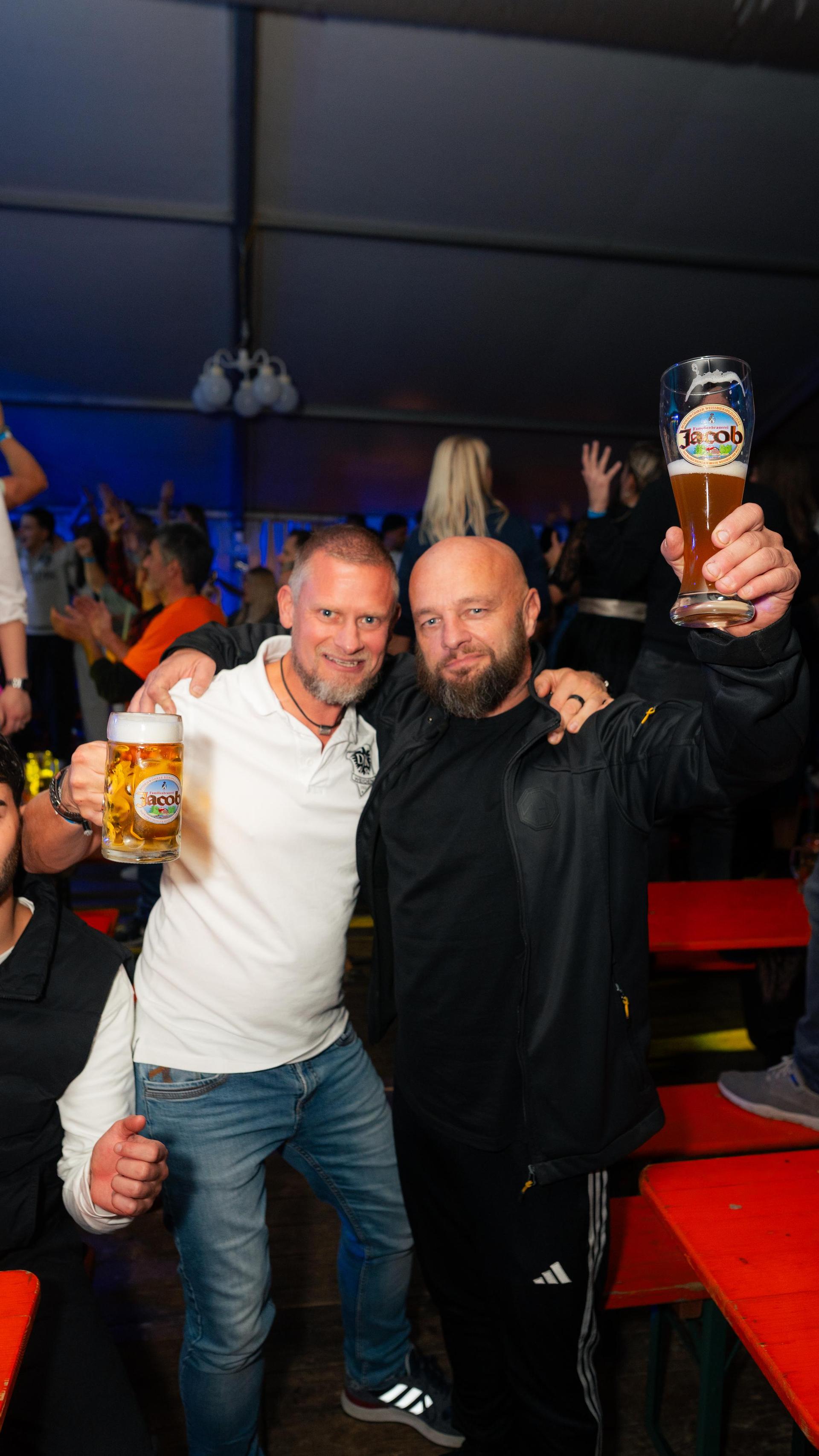Die Highlights am Samstag bei der Kirchweih der DJK Weiden. (Bild: Hannes Stock)