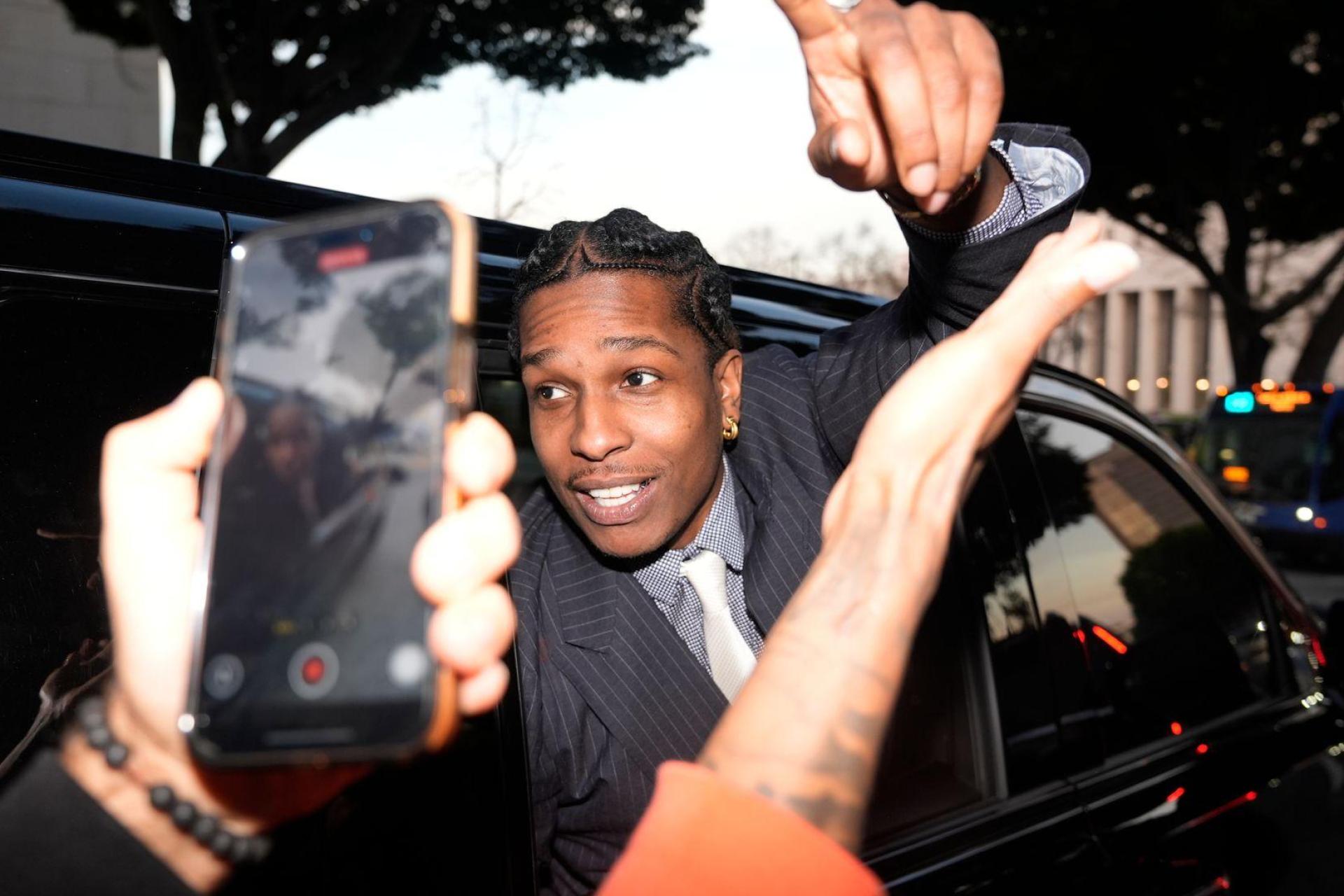Asap Rocky ist mit Sängerin Rihanna zusammen. (Archivbild) (Bild: Damian Dovarganes/AP/dpa)