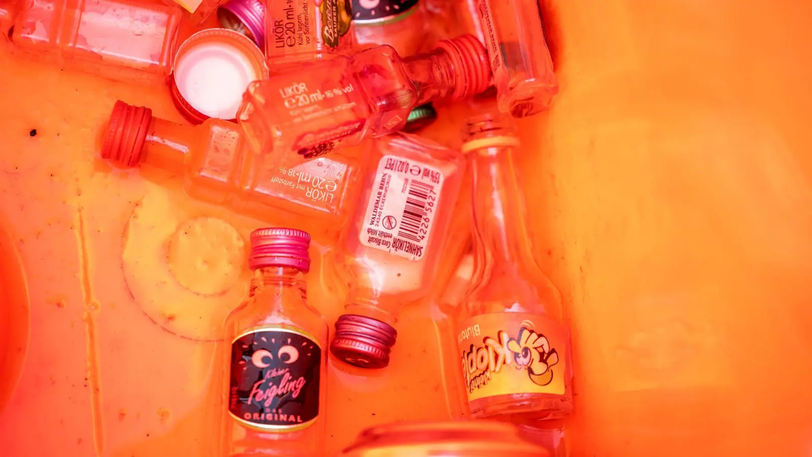 Vor allem bei den jüngeren Menschen gehen die Zahlen zurück. (Symbolbild: Thomas Banneyer/dpa)