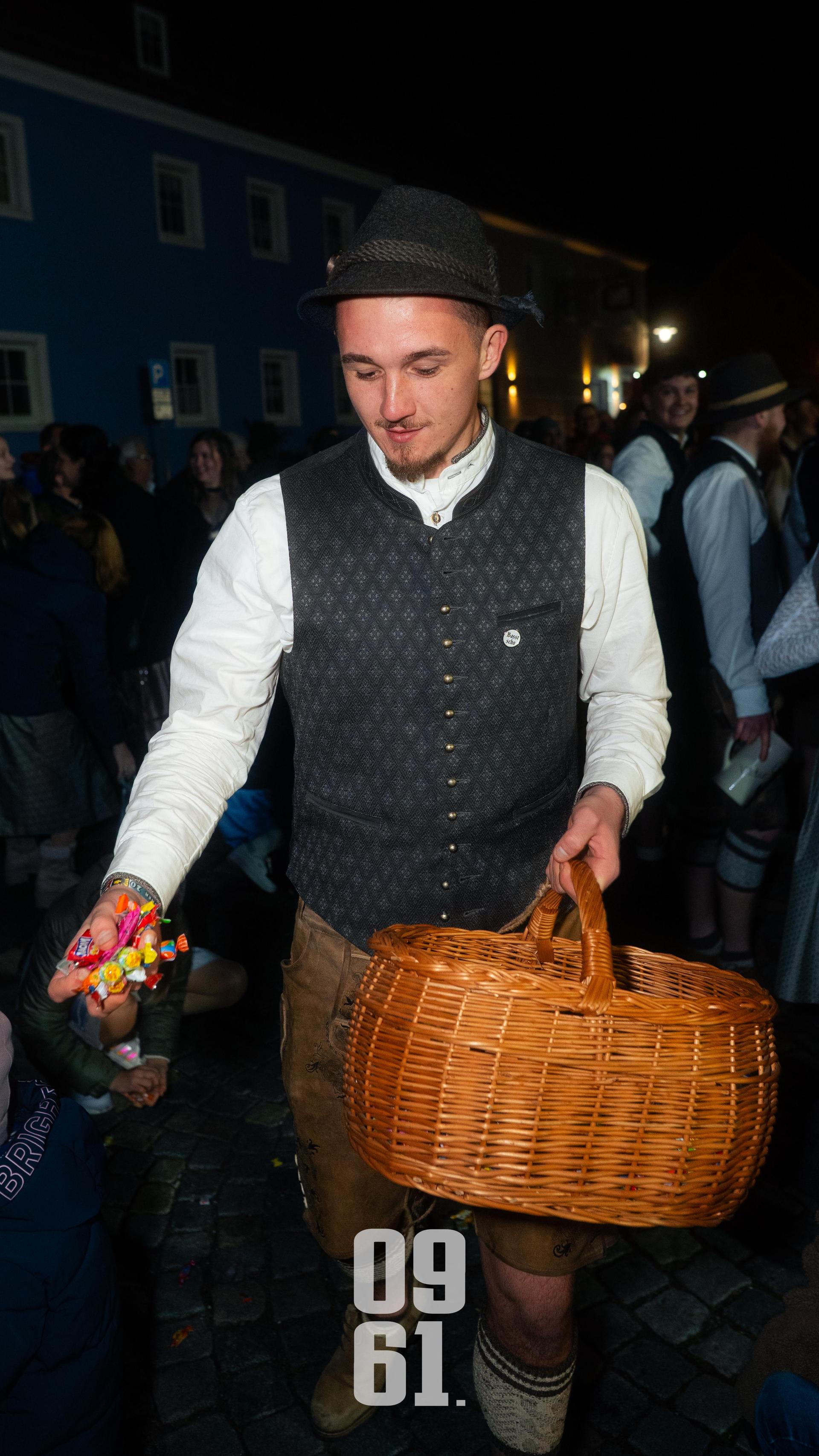 Auch am Sonntag wurde in Luhe gefeiert - die besten Bilder gibt&#39;s hier! (Bild: Hannes Stock)