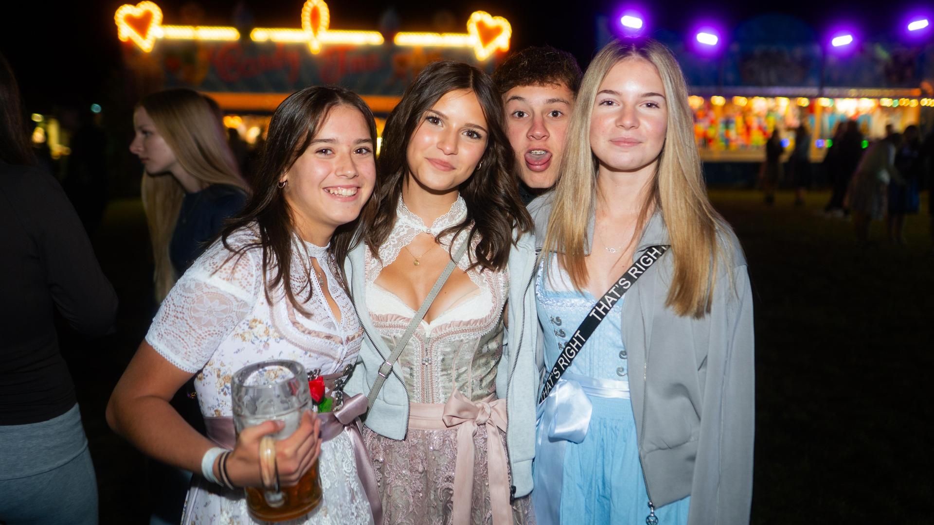 Wernberg feiert Kirwa, die Stoapfälzer Spitzbuam liefern die Musik zum Fest. (Bild: Hannes Stock)