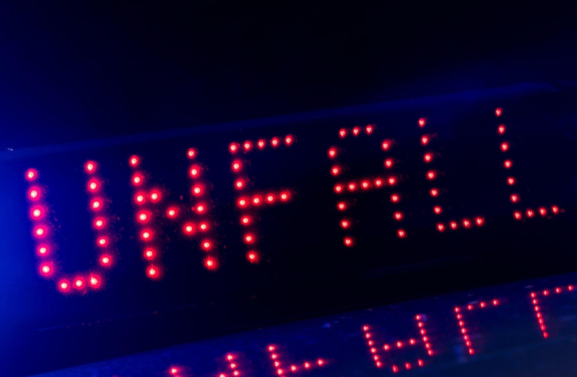 Ein Unfall mit drei Fahrzeugen ereignete sich am Dienstag zwischen Tirschenreuth und Falkenberg. (Symbolbild: Monika Skolimowska)