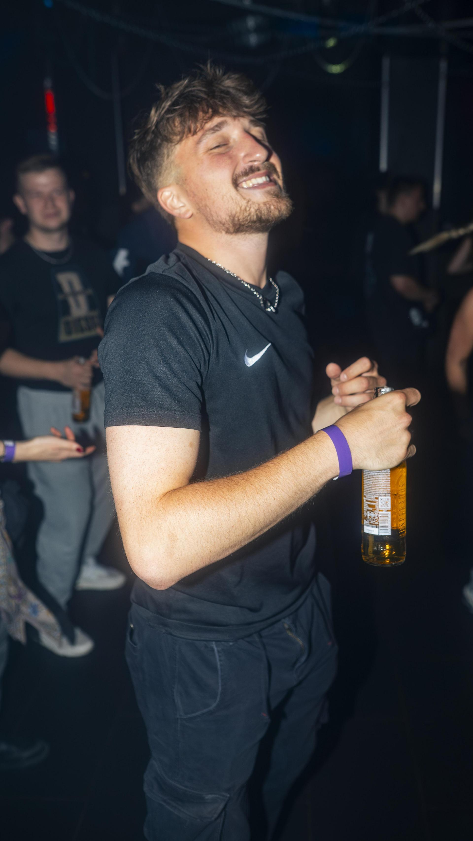 Fotos einer Nacht: Echter Hardcore im Paradox (Bild: Hannes Stock)