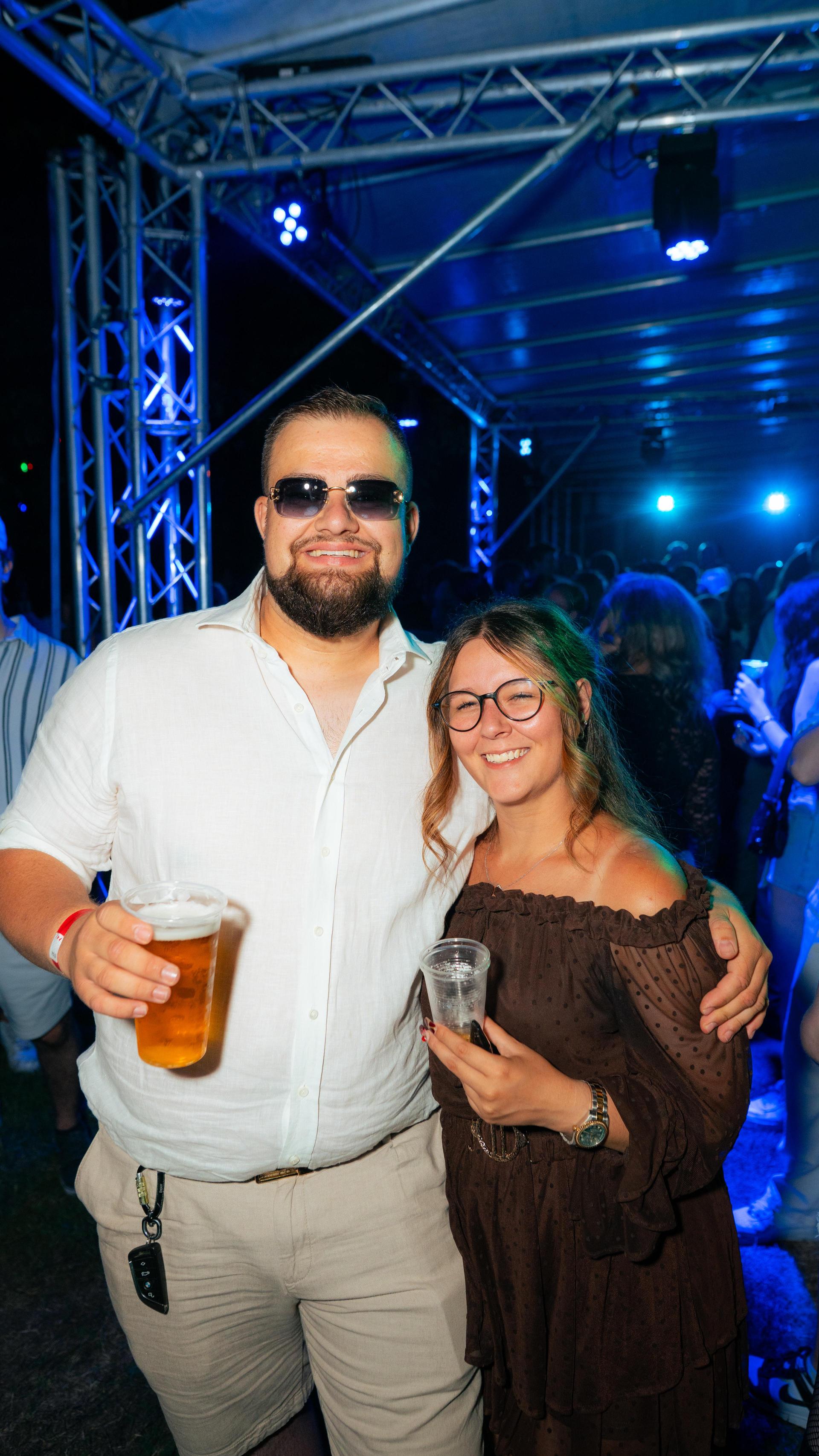 Bilder der Beach Party. (Bild: Hannes Stock)