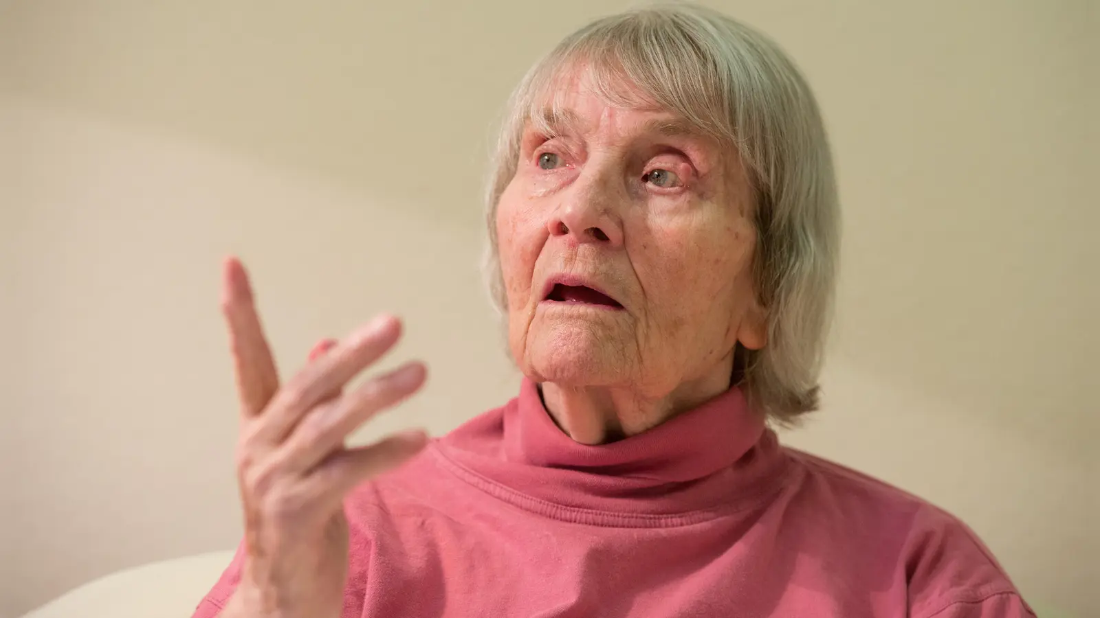 Die Autorin und Bildhauerin Dorothea Buck wurde in der NS-Zeit aufgrund einer psychischen Erkrankung zwangssterilisiert und erlebte in einer Anstalt Grausames. Danach kämpfte sie ein Leben lang für eine menschliche Psychiatrie.  (Archivbild: Daniel Reinhardt/dpa)