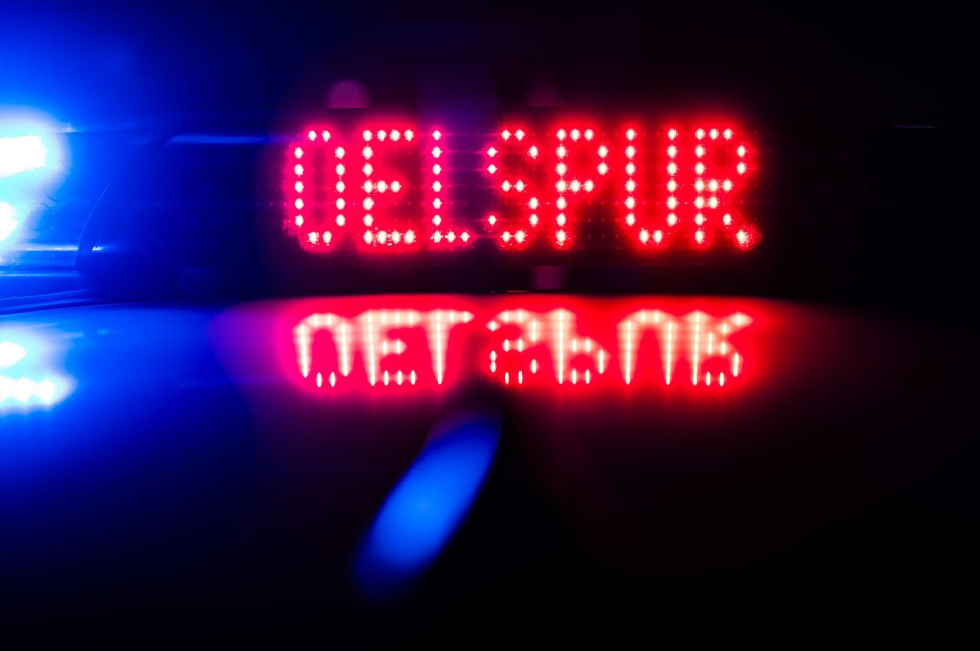  Wegen einer Ölspur kam es am Sonntag zu Behinderungen auf der A 93 bei Luhe-Wildenau. (Symbolbild: Robert Michael/dpa)