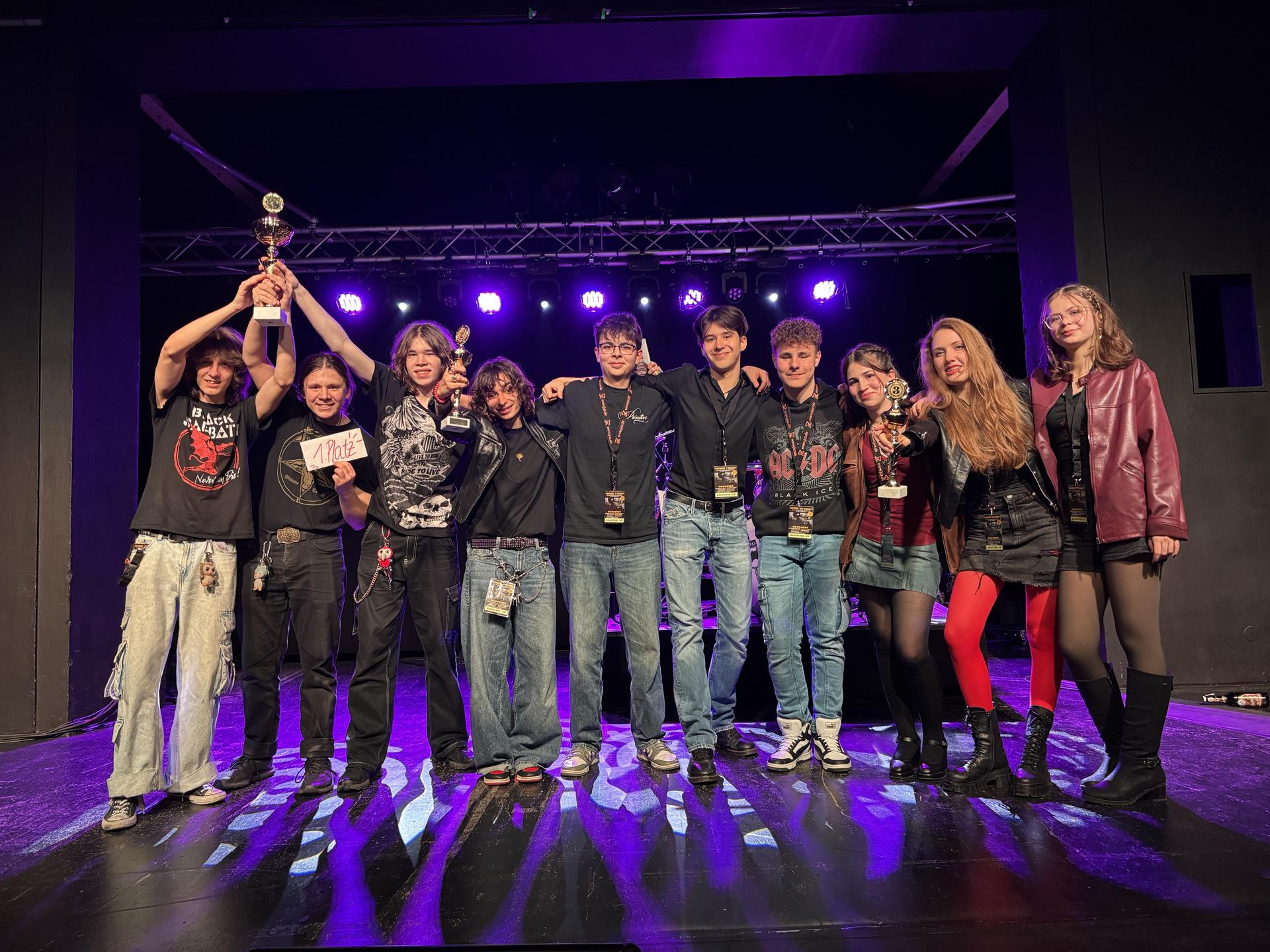 Die Gewinner des Bandcontests „Weiden tobt” 2025. (Bild: mcl)