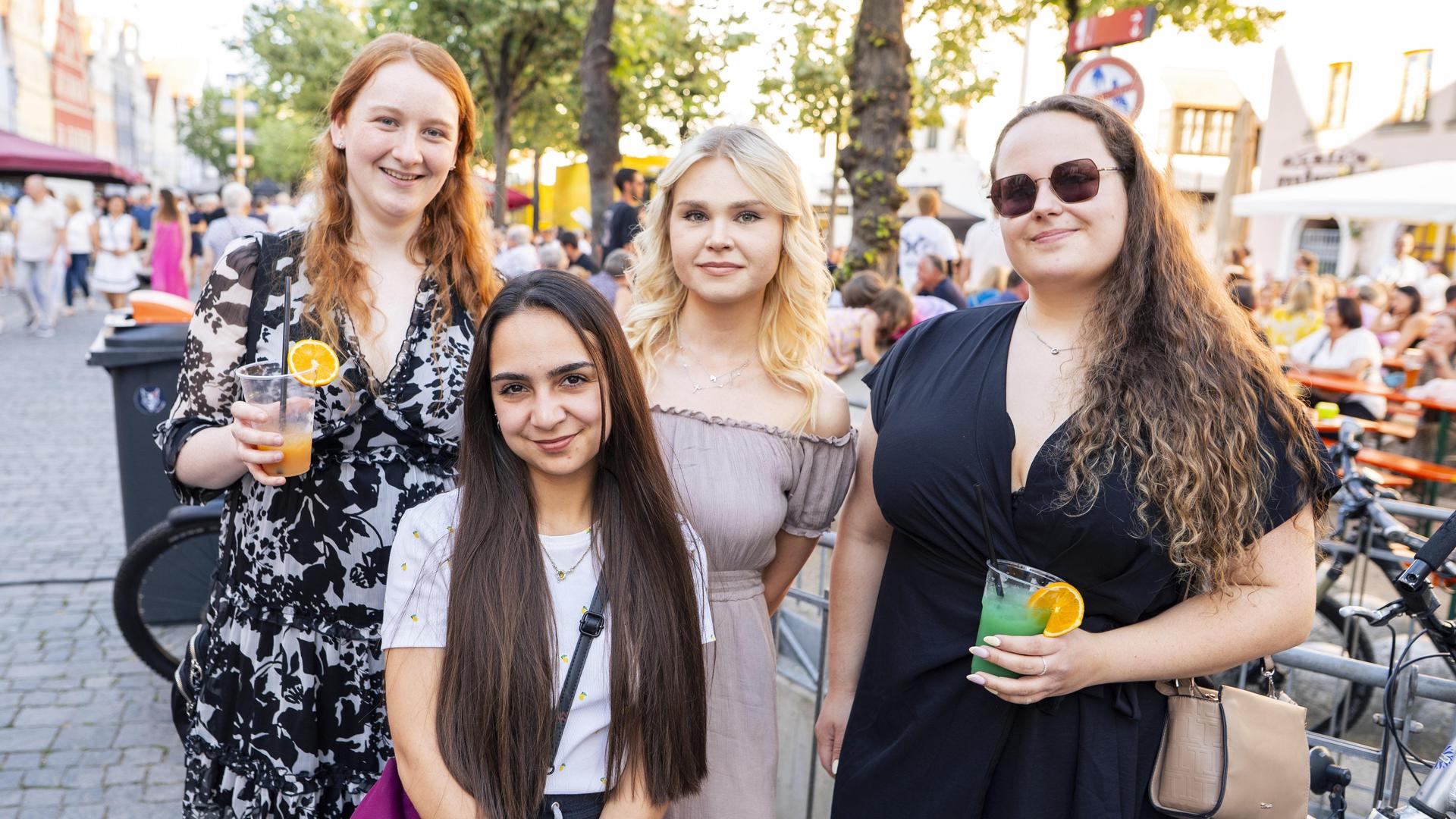 Bürgerfest-Samstag in Weiden: Die Fotos vom Unteren Markt. (Bild: Hannes Stock)