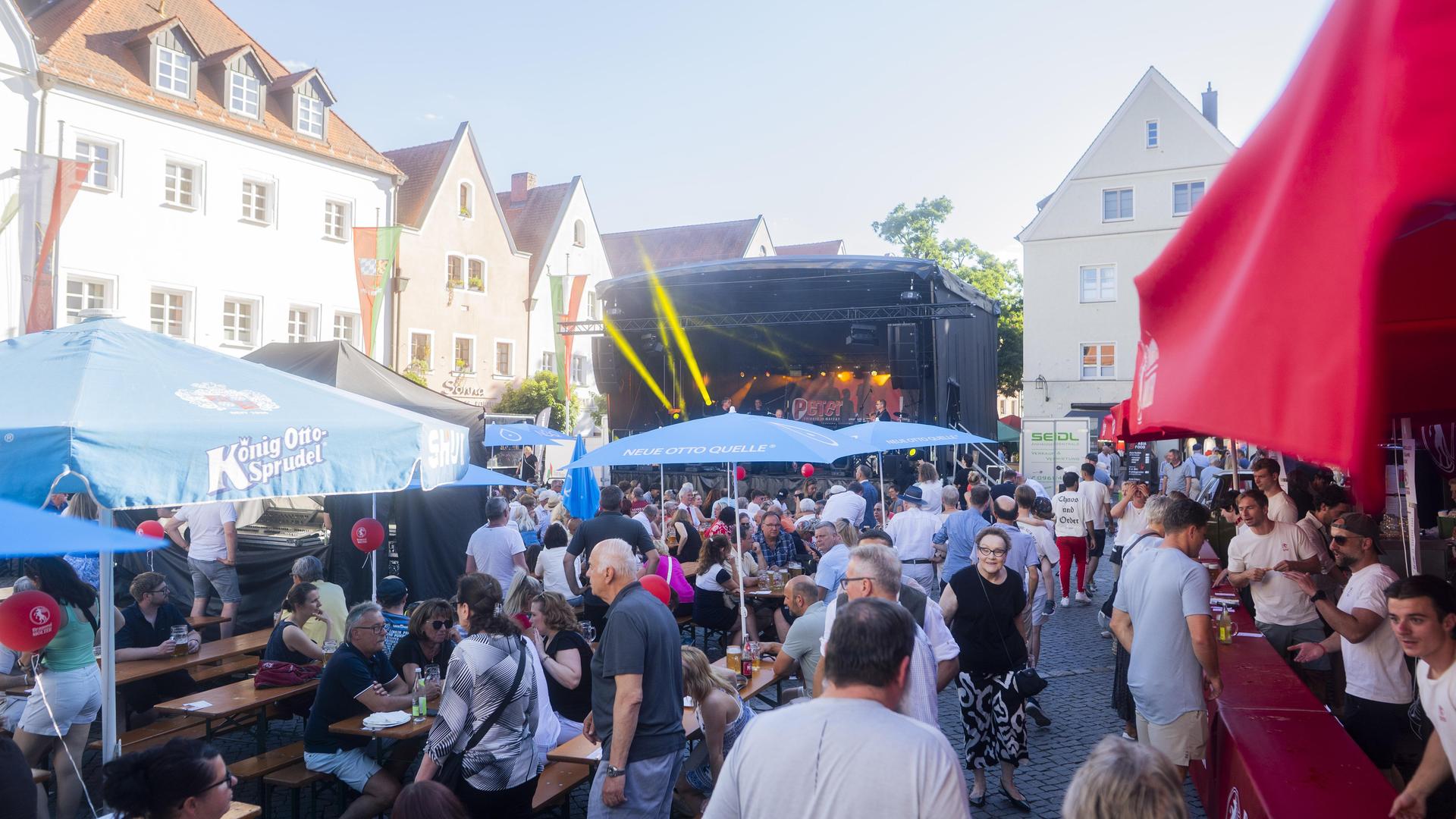 Bürgerfest-Samstag in Weiden: Die Fotos vom Oberen Markt (Bild: Hannes Stock)