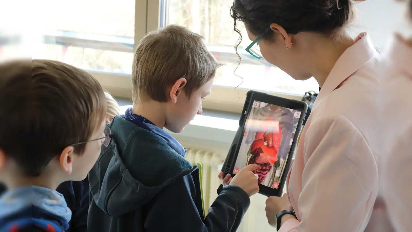 Beim Tag der offenen Tür am Augustinus-Gymnasium Weiden haben die Schüler die Möglichkeit, auf vielfältige Weise die Schule kennenzulernen.  (Archivbild: Augustinus-Gymnasium Weiden)