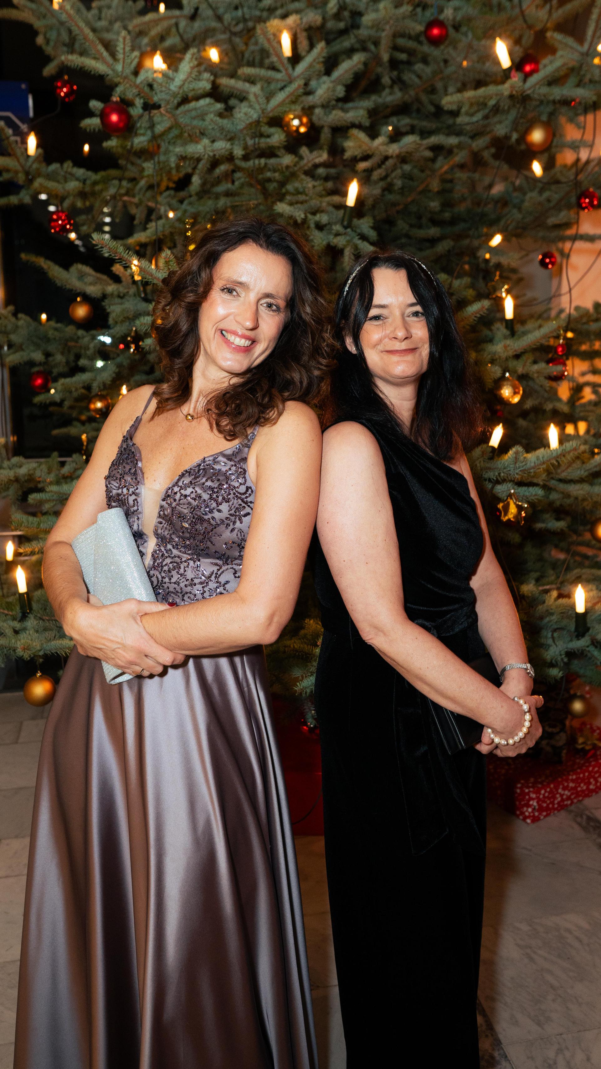 Am Samstag wurde es in der Weidener Max-Reger-Halle außergewöhnlich festlich. (Bild: Hannes Stock)