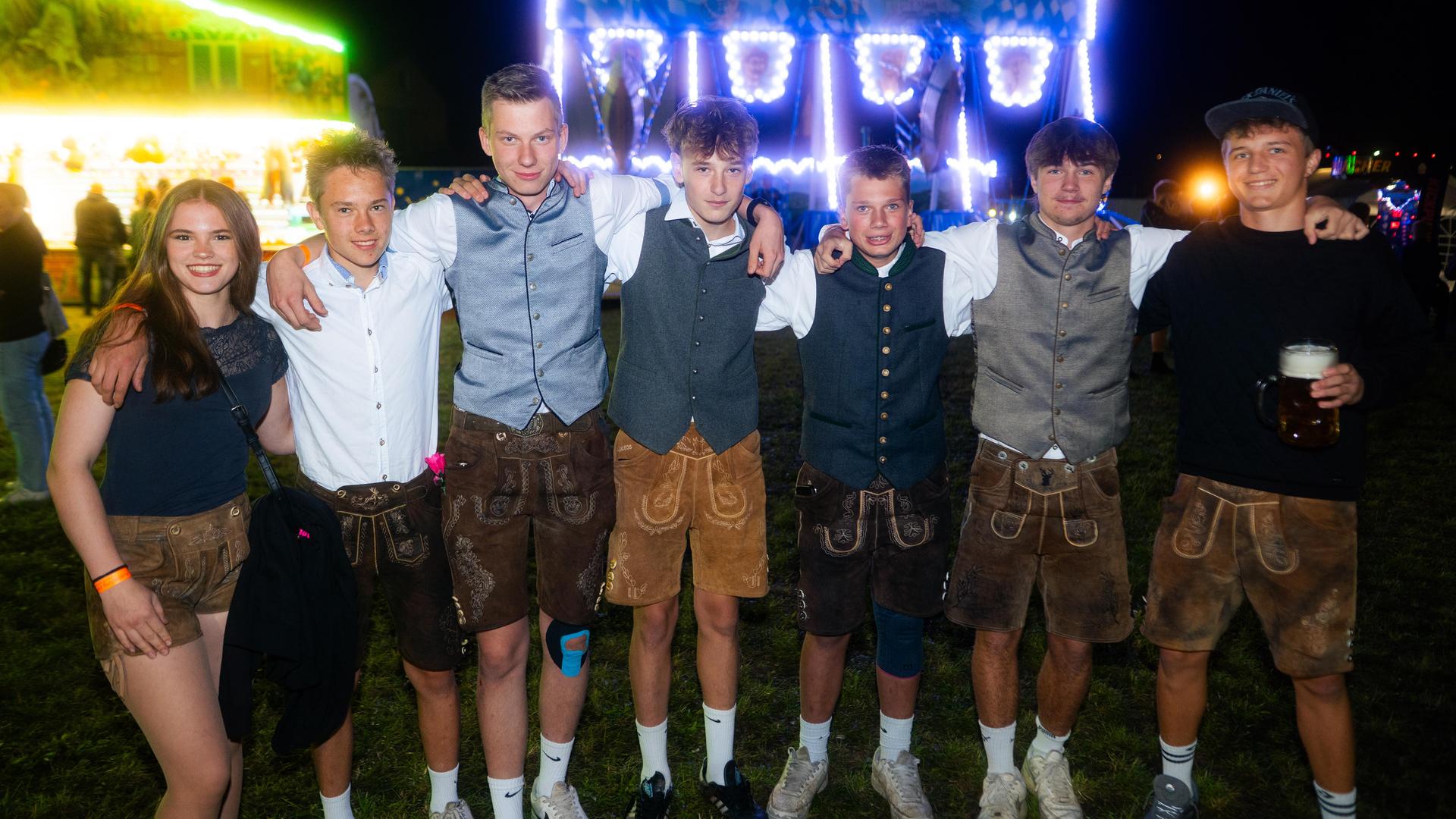 Wernberg feiert Kirwa, die Stoapfälzer Spitzbuam liefern die Musik zum Fest. (Bild: Hannes Stock)