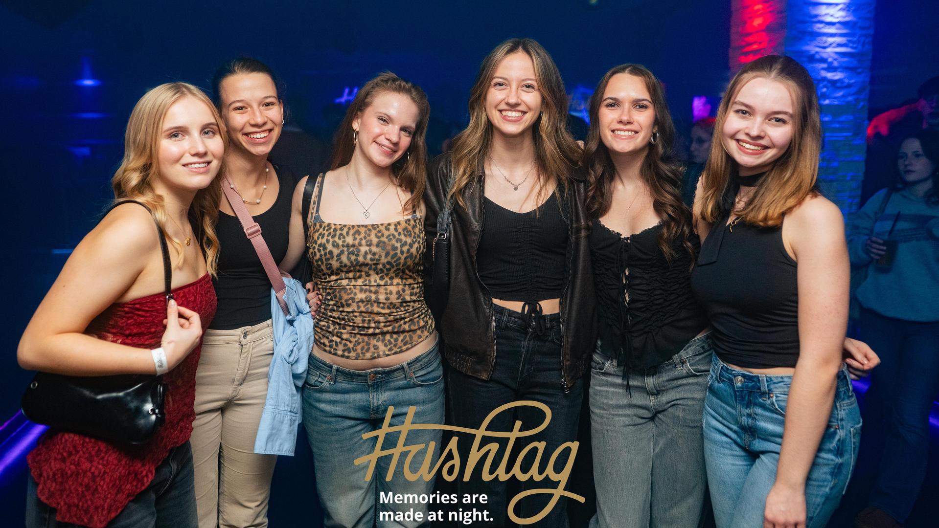 Am Dienstag wurde im Hashtag die Abgabe der Seminararbeiten gefeiert.  (Bild: Hannes Stock)