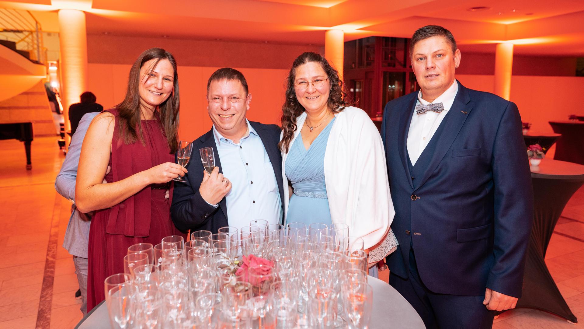 Am Samstag wurde es in der Weidener Max-Reger-Halle außergewöhnlich festlich. (Bild: Hannes Stock)