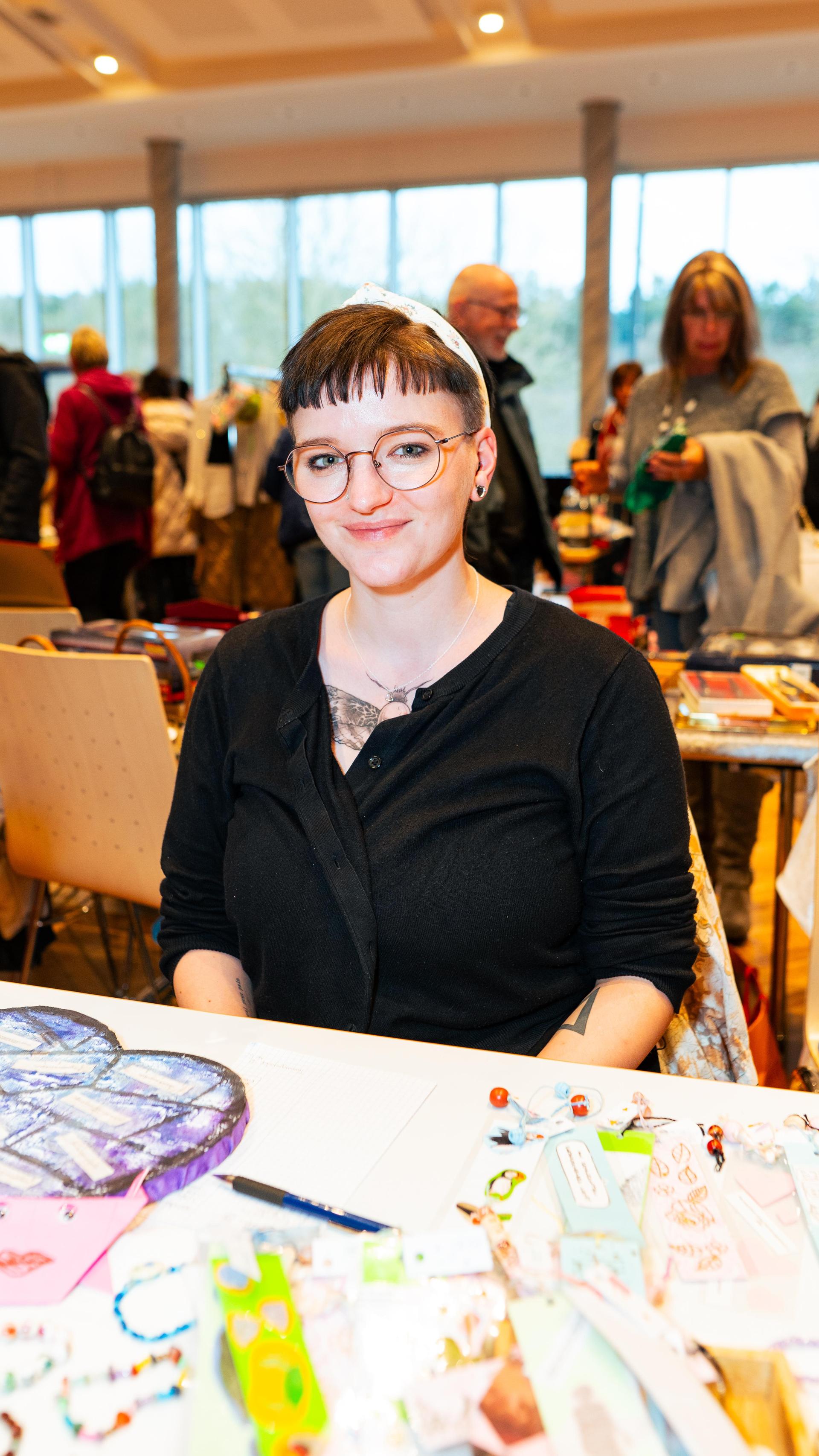 Beim Nachtflohmarkt am Freitag in Neustadt/WN herrschte bis 22 Uhr reges Treiben. (Bild: Hannes Stock)