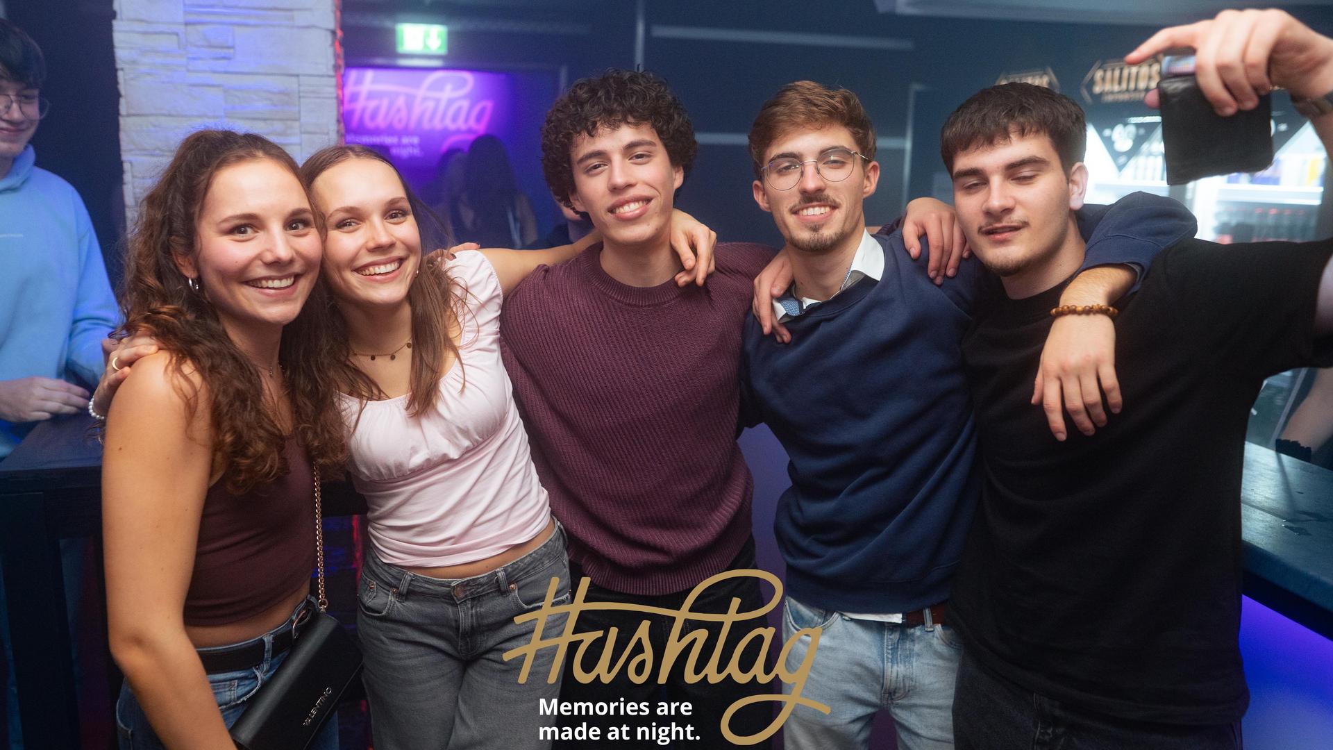 Am Dienstag wurde im Hashtag die Abgabe der Seminararbeiten gefeiert.  (Bild: Hannes Stock)