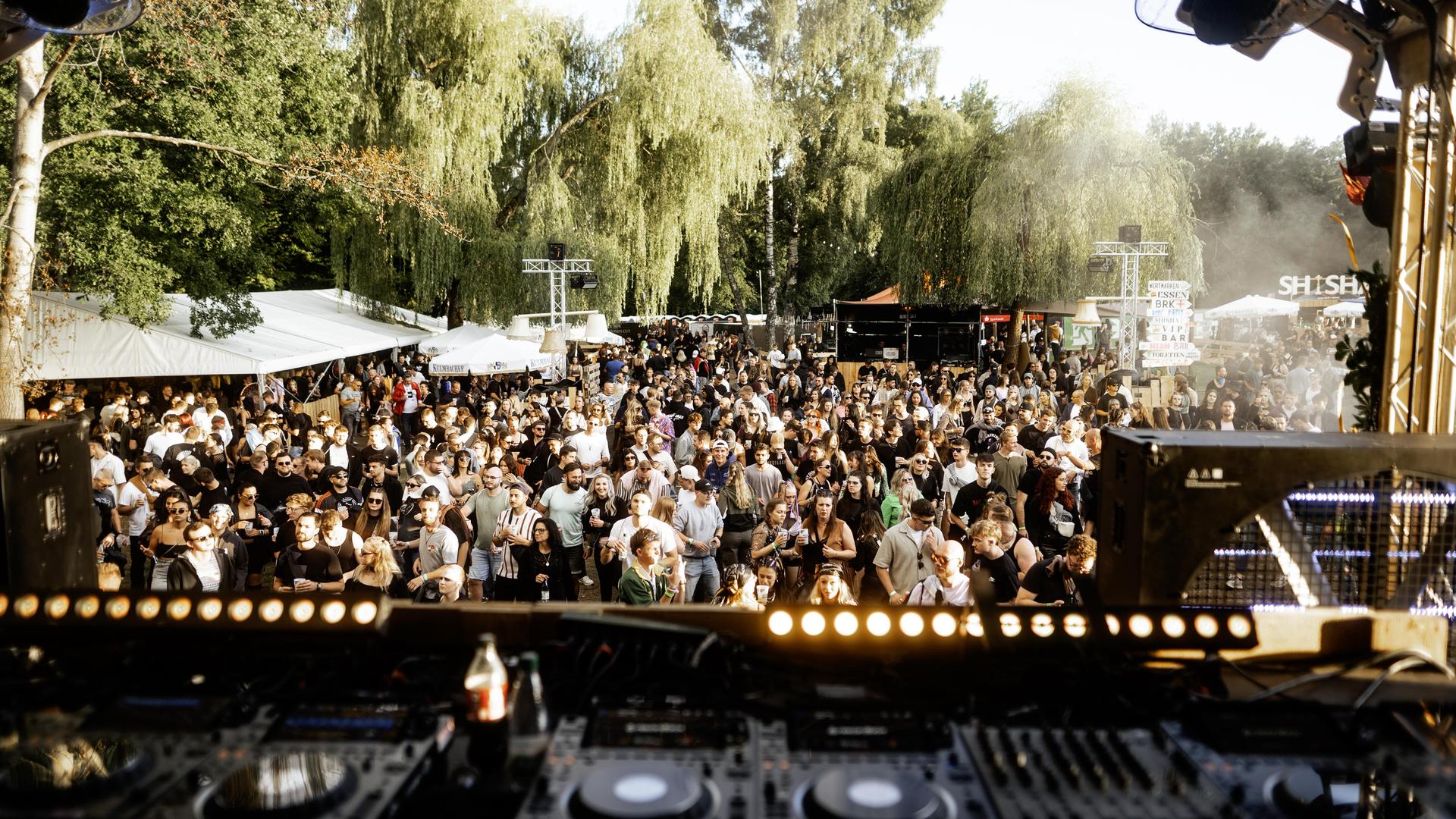 Die Bilder vom Nachmittag auf dem AfterWorld-OpenAir in Immenreuth. (Bild: Hannes Stock)