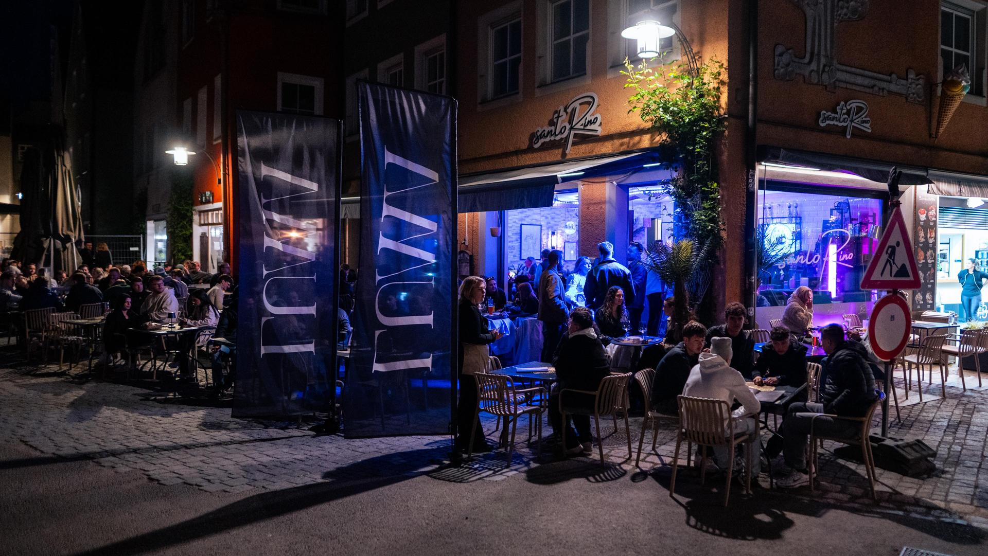 Bilder des Abends. (Bild: Hannes Stock)