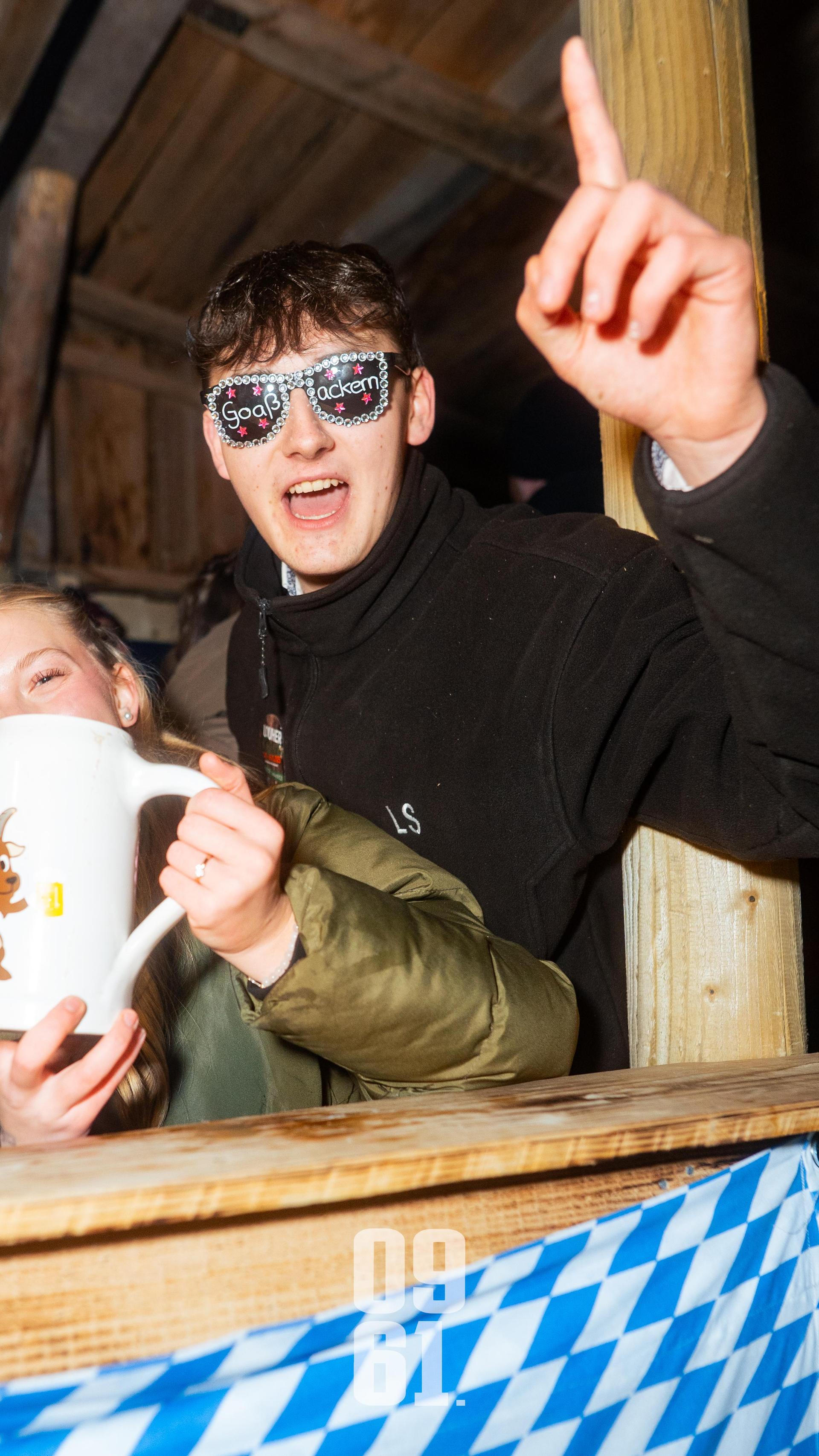 Auch am Sonntag wurde in Luhe gefeiert - die besten Bilder gibt&#39;s hier! (Bild: Hannes Stock)