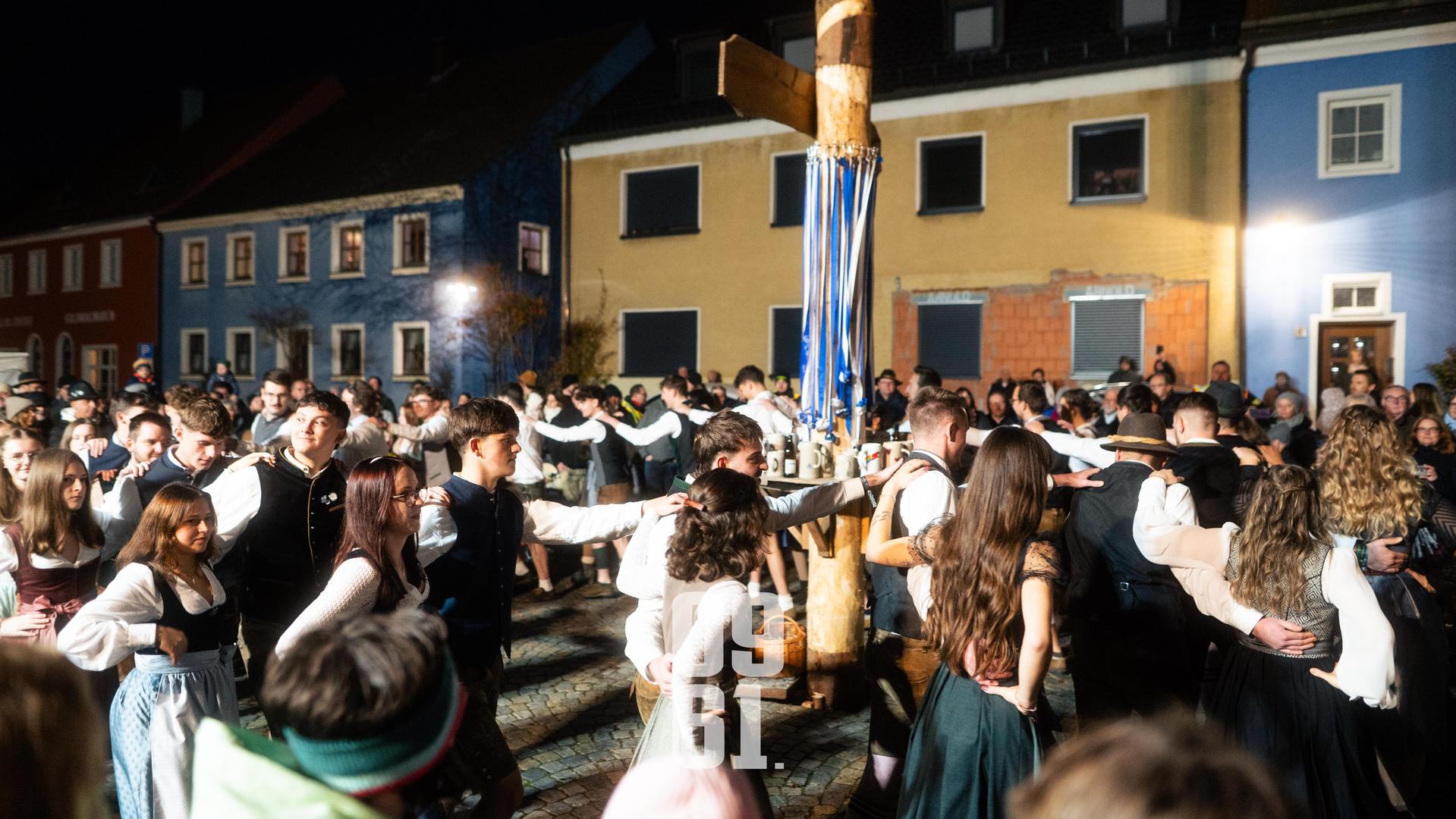 Auch am Sonntag wurde in Luhe gefeiert - die besten Bilder gibt&#39;s hier! (Bild: Hannes Stock)