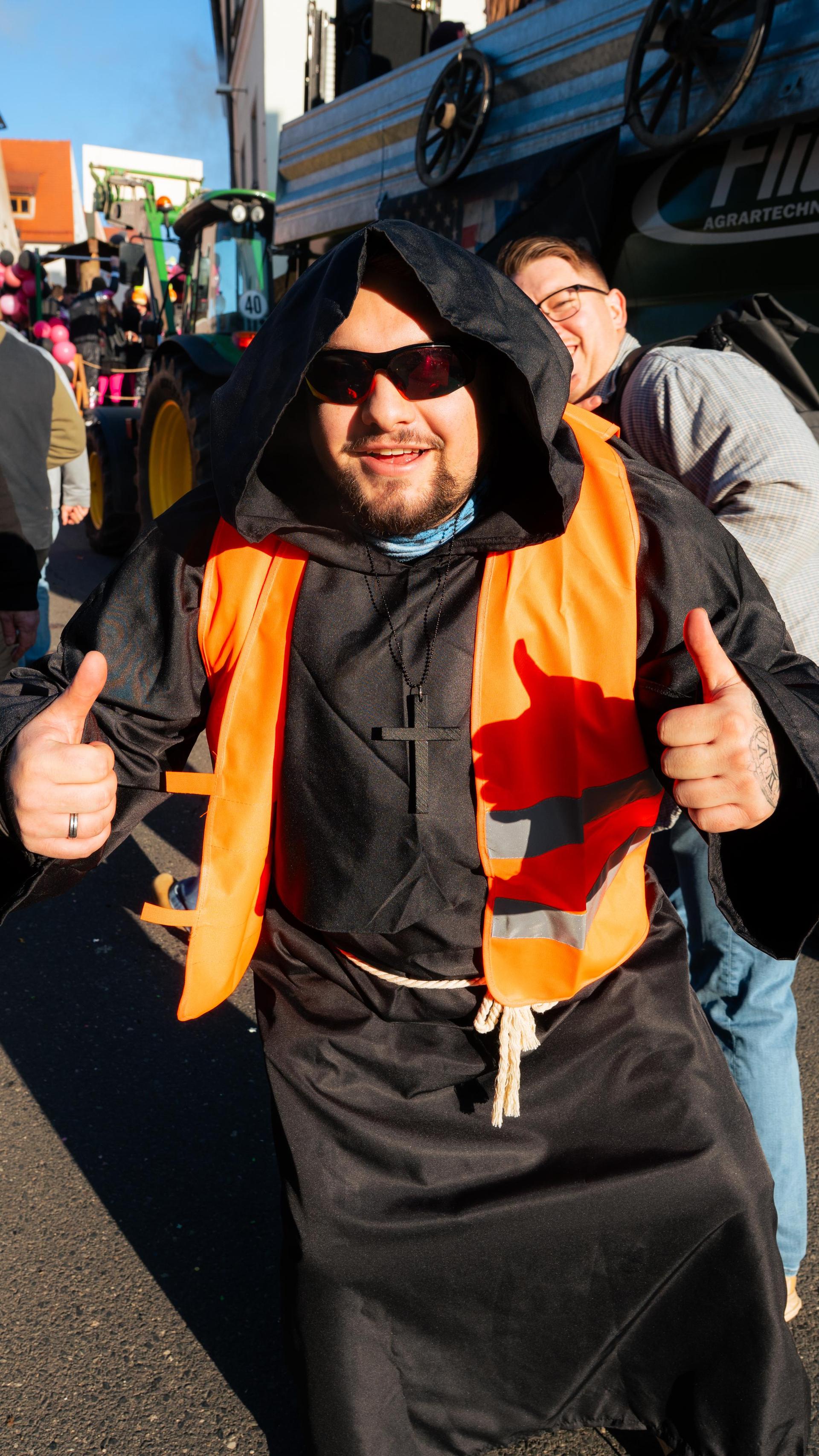 Erst Faschingszug, dann Afterparty in Neustadt. Wir haben die Bilder.  (Bild: Hannes Stock)