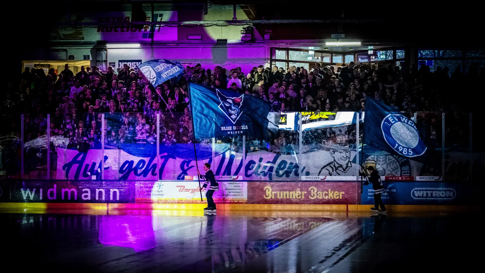 Die Fans der Blue Devils Weiden freuen sich auf den neuen Kontingentstürmer Michael Regush. (Bild: Tobias Neubert)