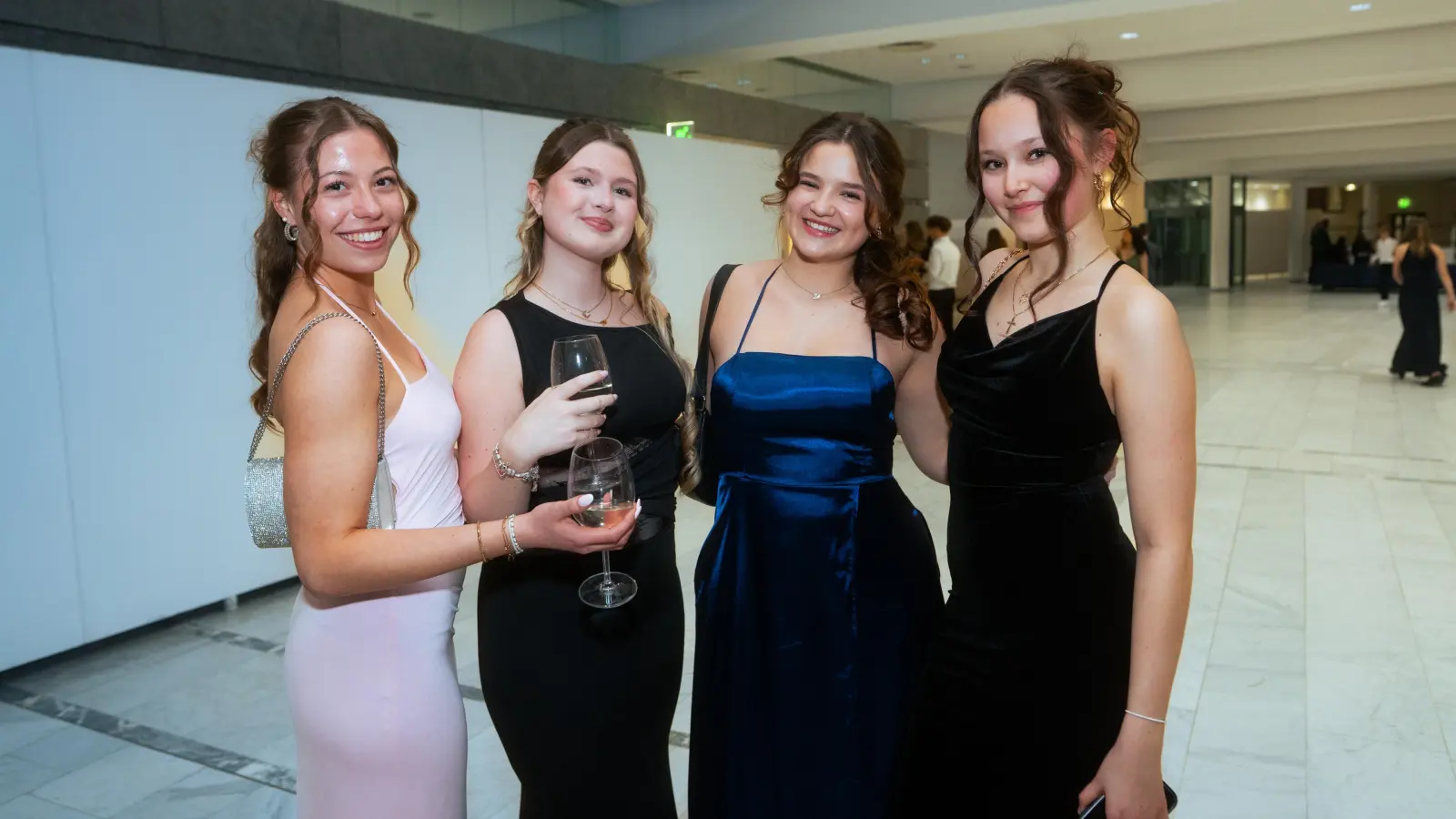 So war der Abschlussball der Realschulen in Weiden. (Bild: Hannes Stock)