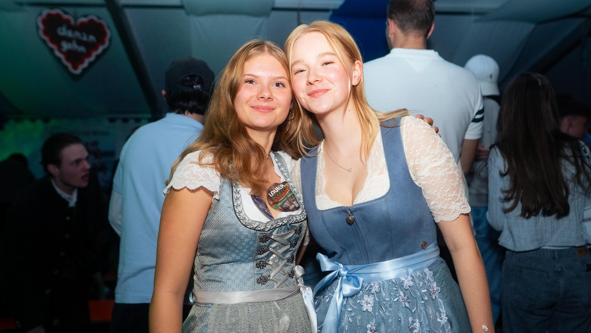 Alle Samstagsbilder der Kirwa in Weiherhammer. (Bild: Hannes Stock)