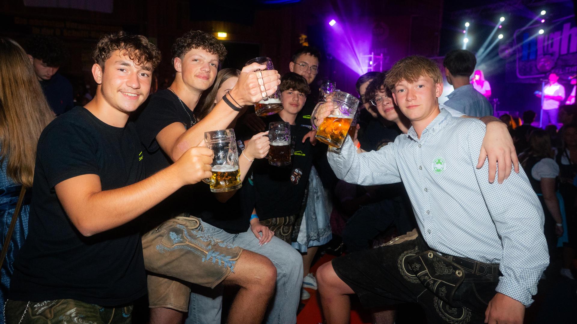 Die Fotos vom Samstagabend am Wurzer O'Schnitt 2025. (Bild: Hannes Stock)